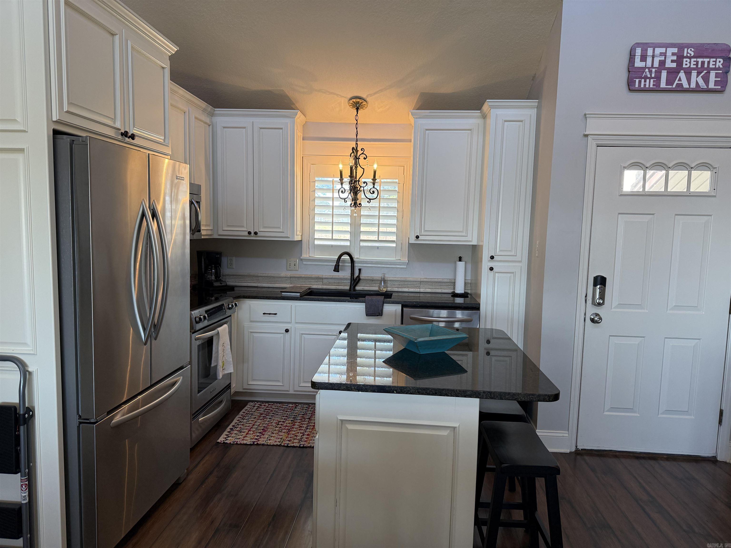 CLIFFSIDE LODGE - Residential