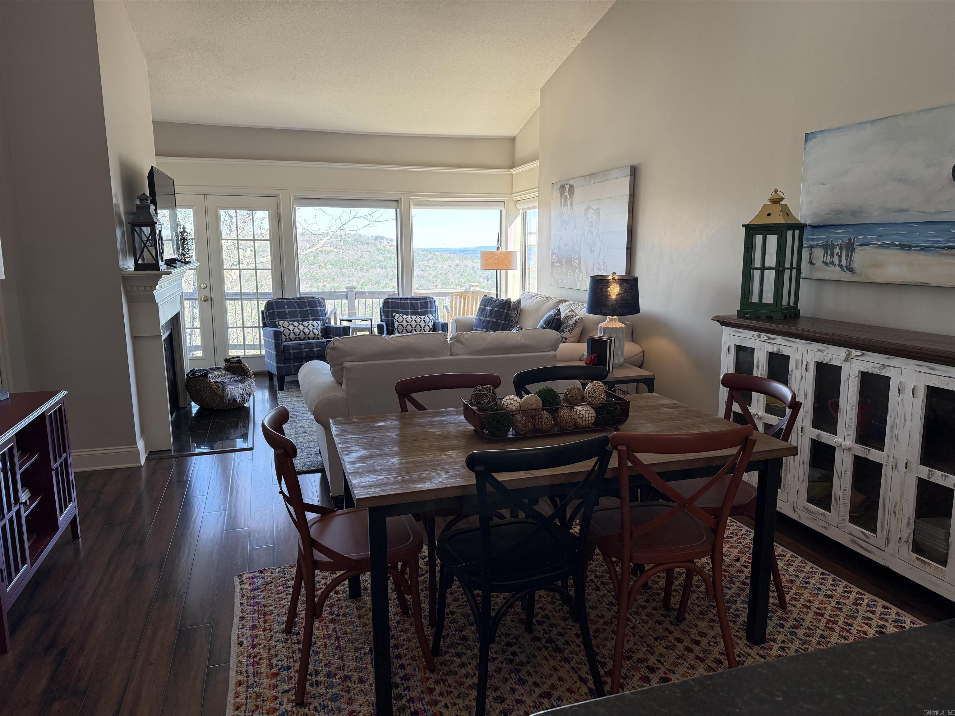 CLIFFSIDE LODGE - Residential