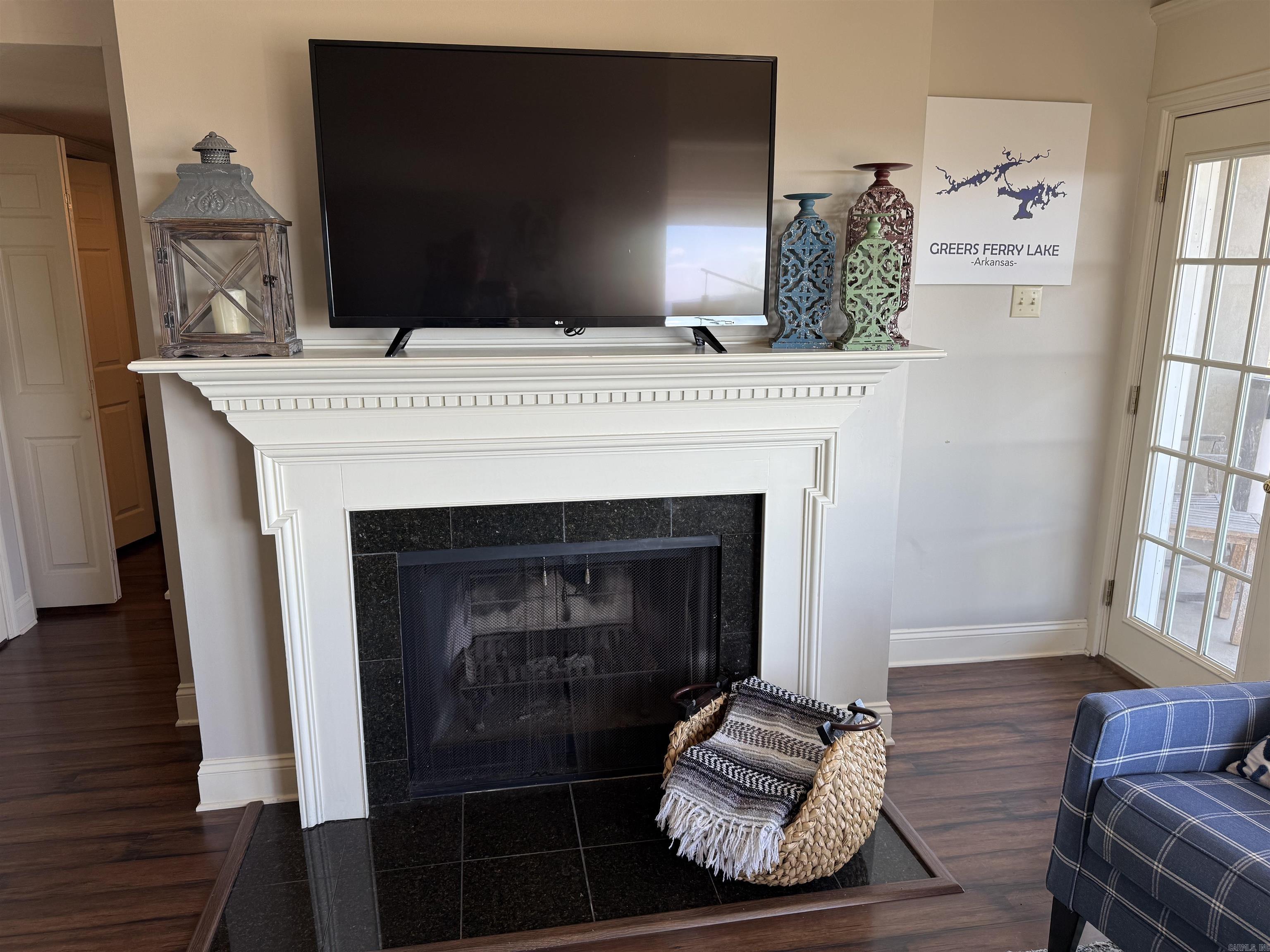 CLIFFSIDE LODGE - Residential