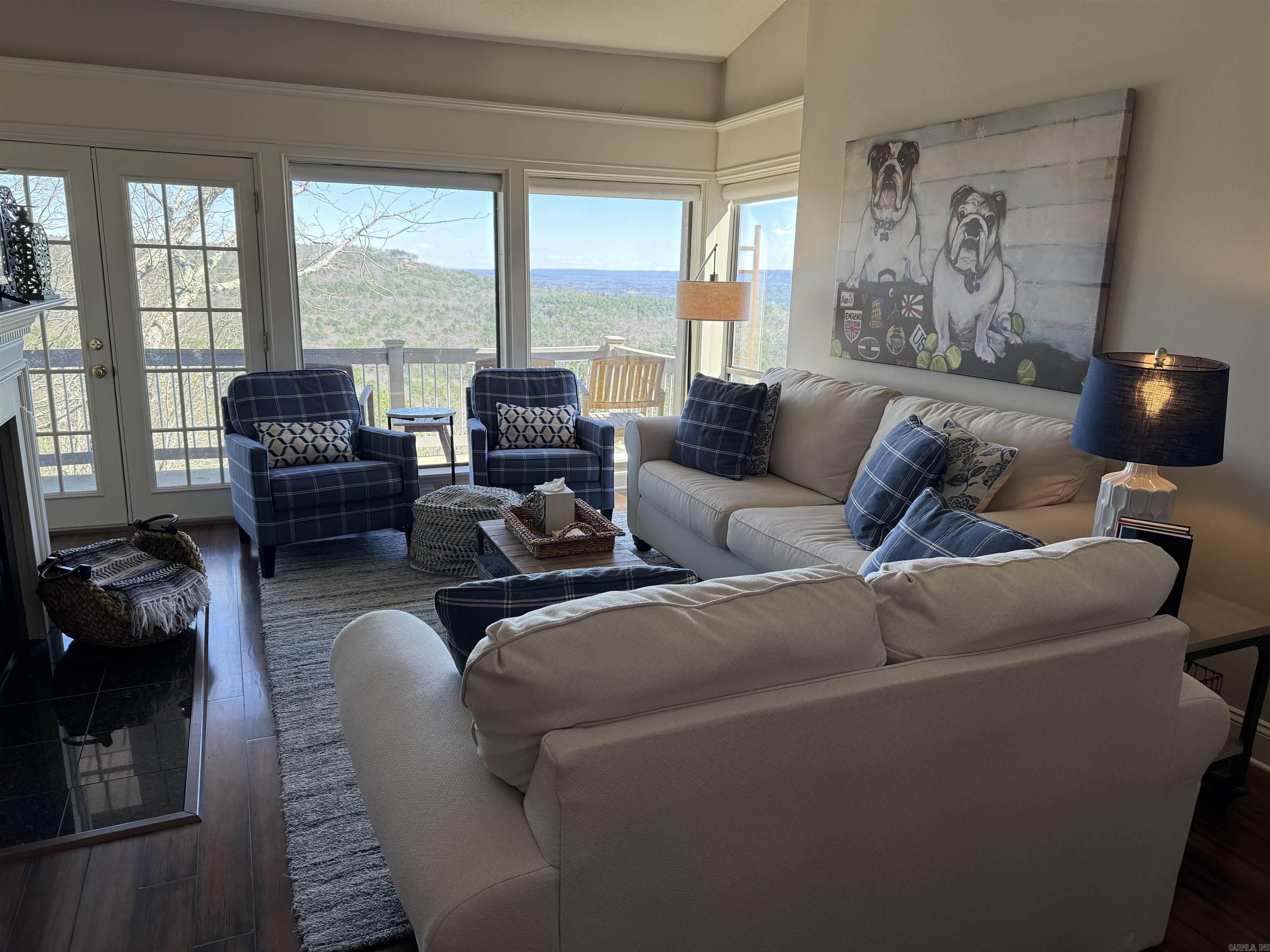 CLIFFSIDE LODGE - Residential