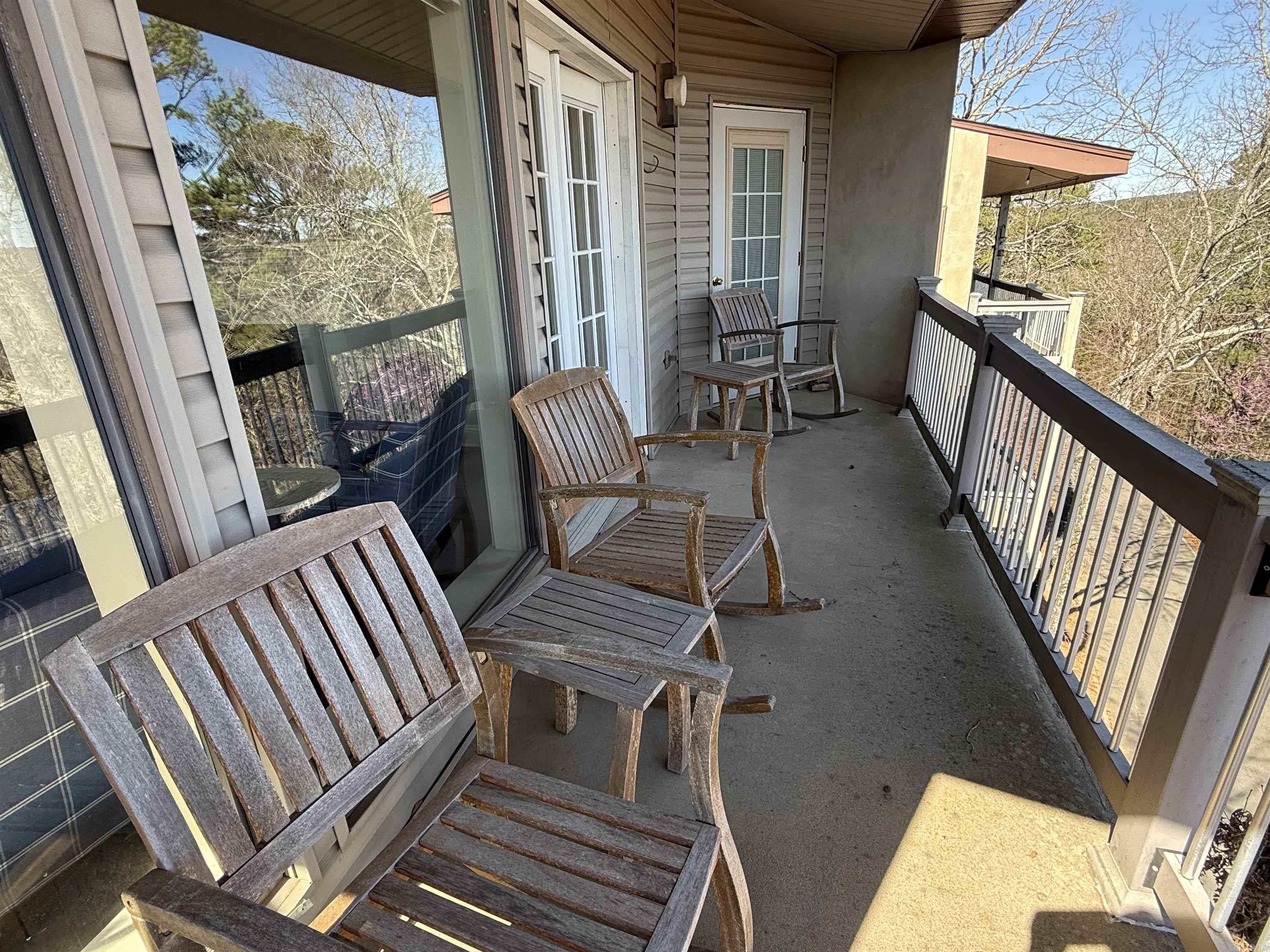 CLIFFSIDE LODGE - Residential