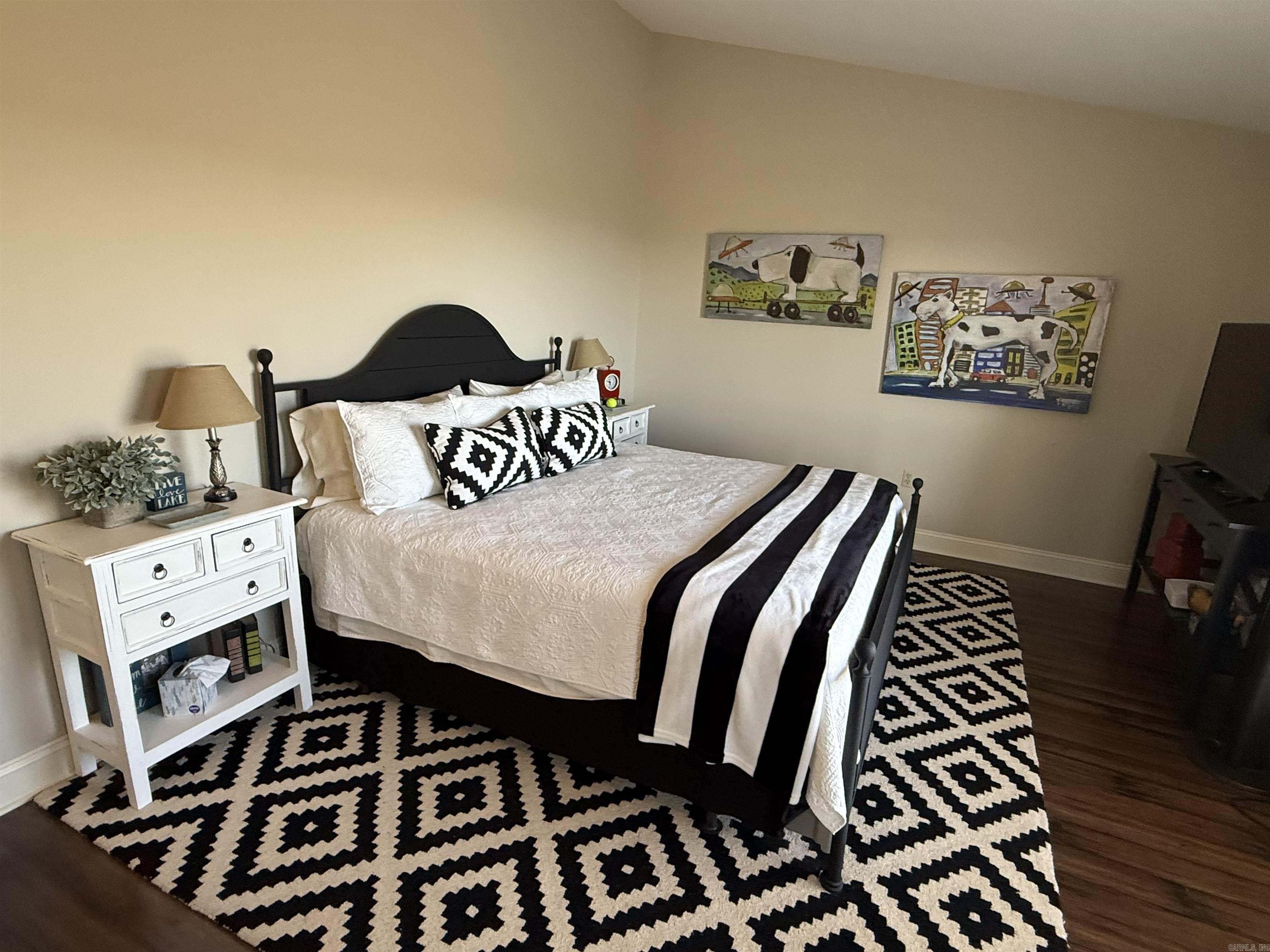 CLIFFSIDE LODGE - Residential