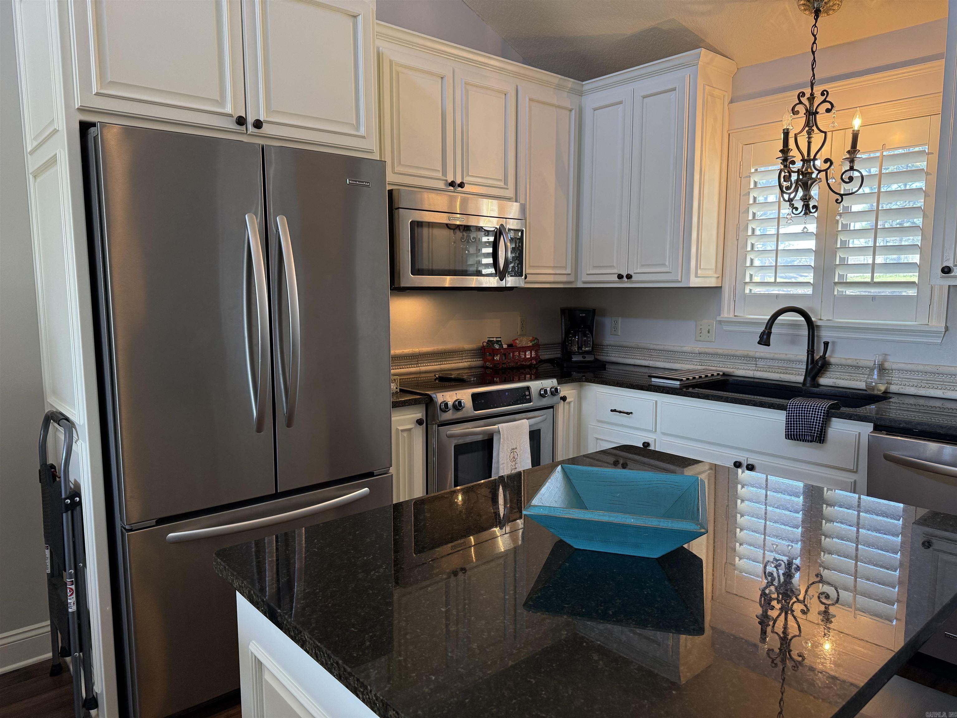 CLIFFSIDE LODGE - Residential