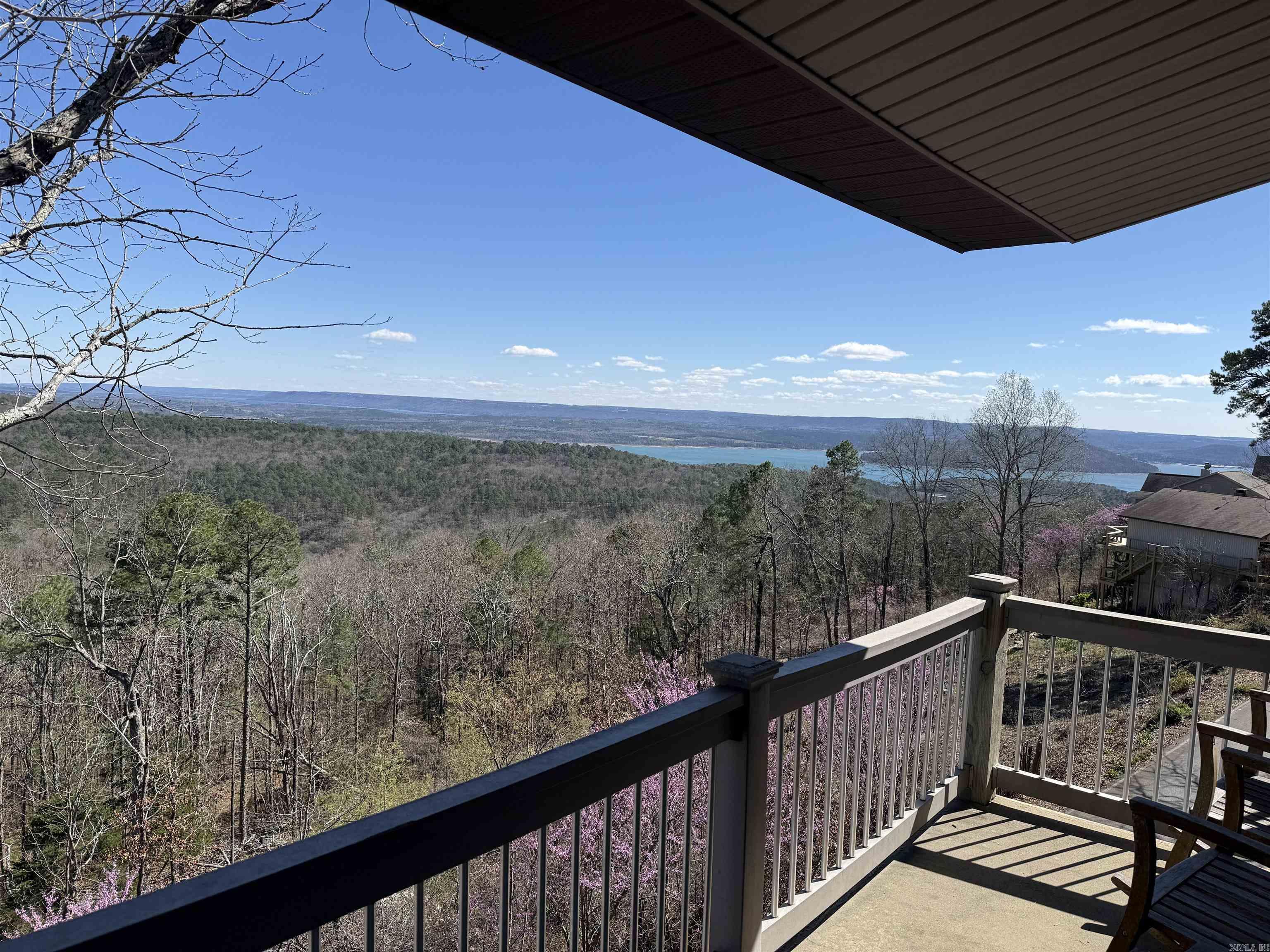 CLIFFSIDE LODGE - Residential