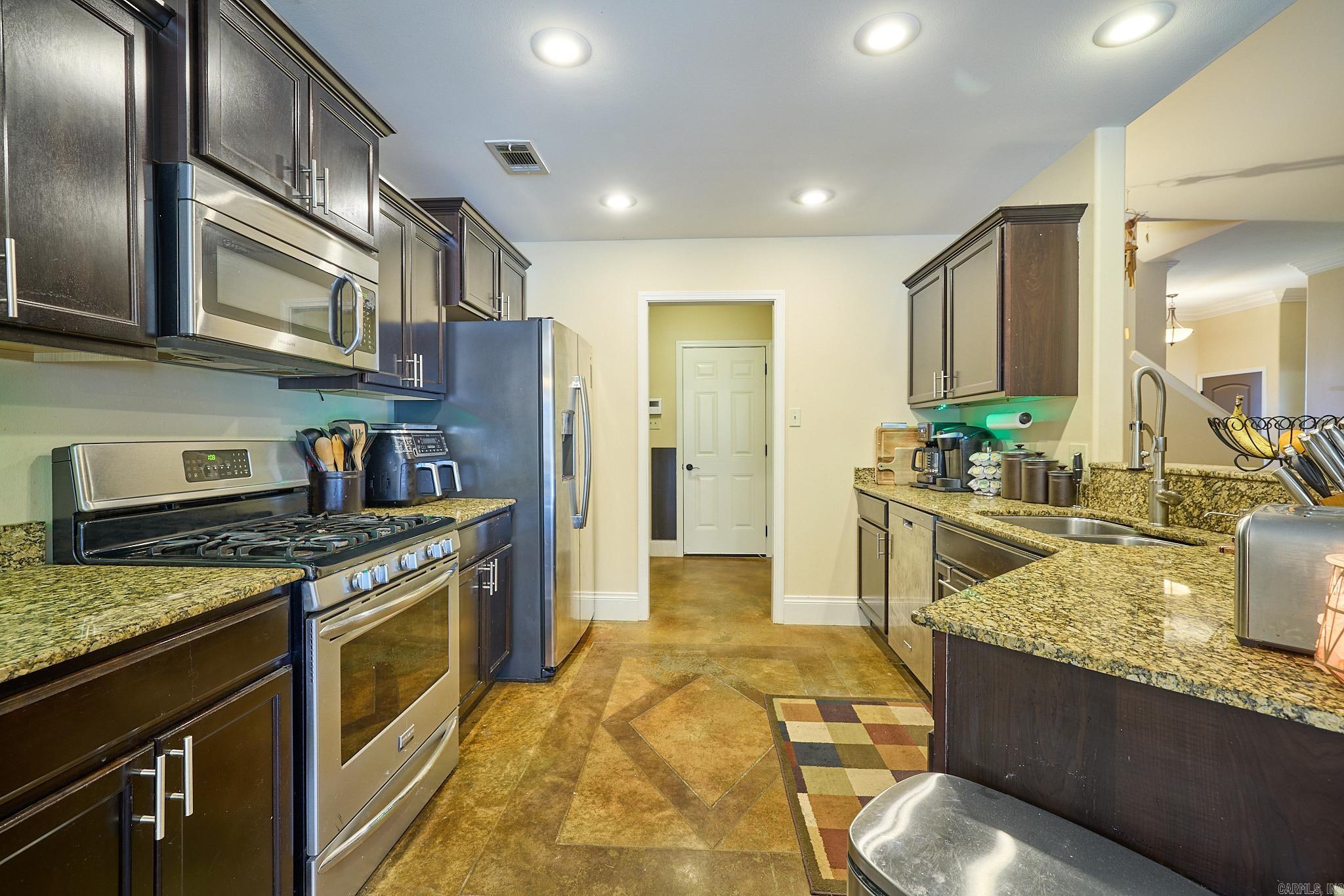 OAK GLENN - Residential