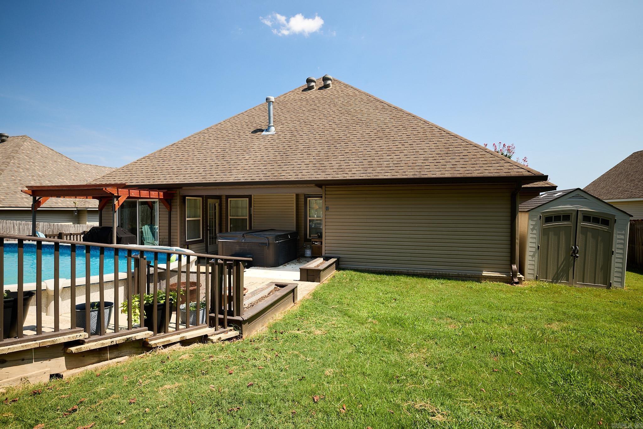 OAK GLENN - Residential