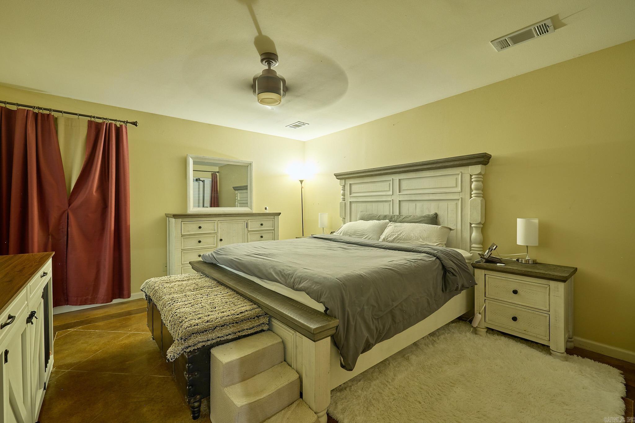 OAK GLENN - Residential