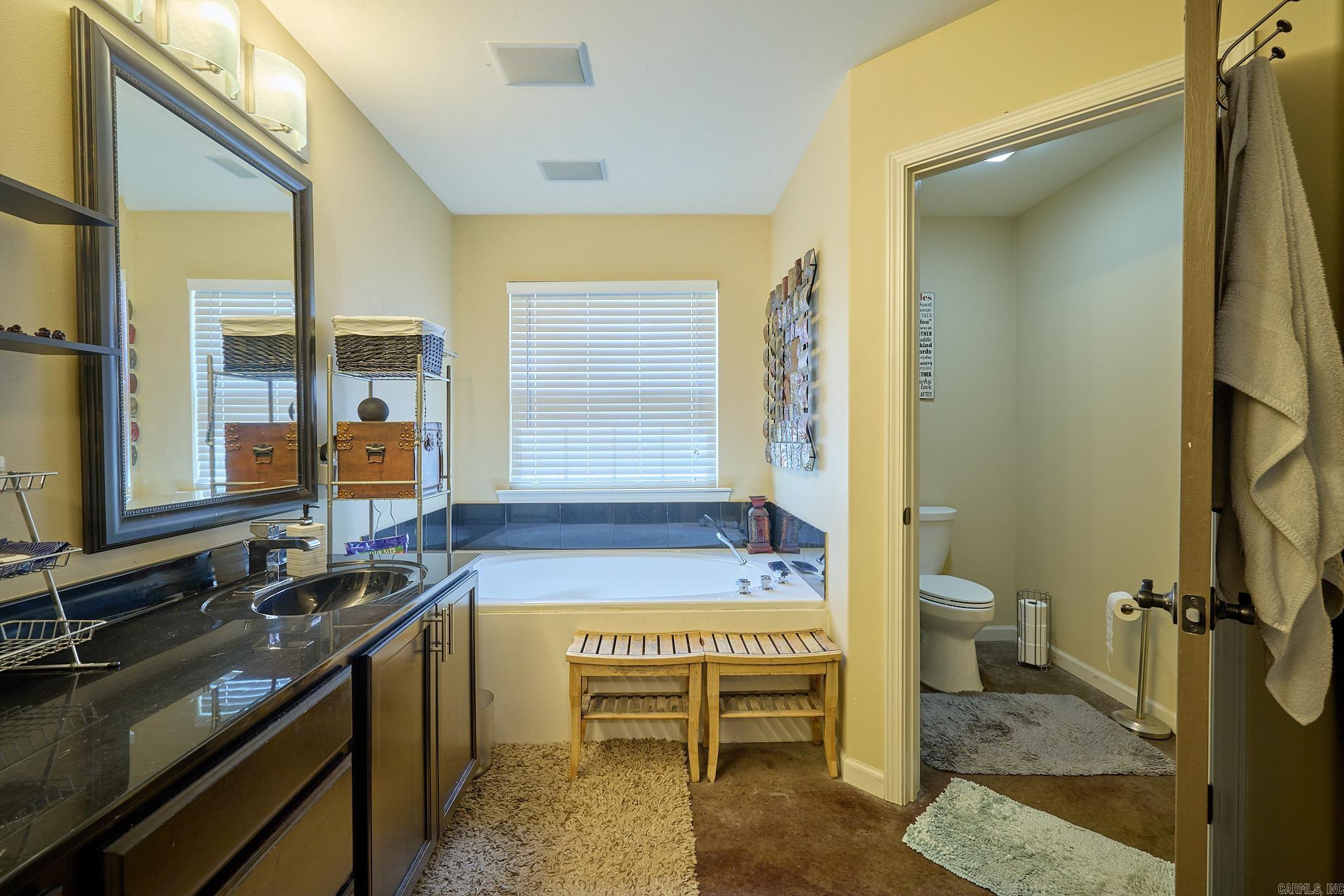 OAK GLENN - Residential