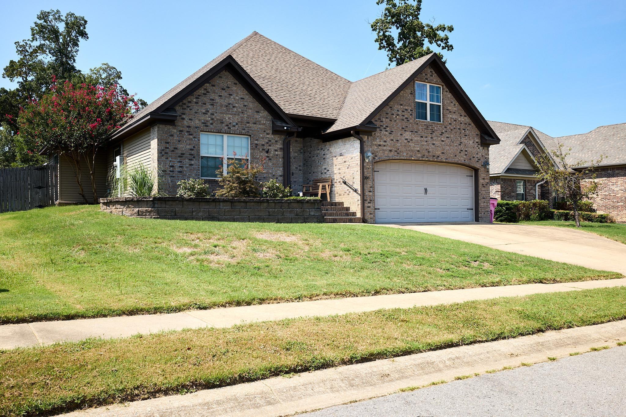 OAK GLENN - Residential