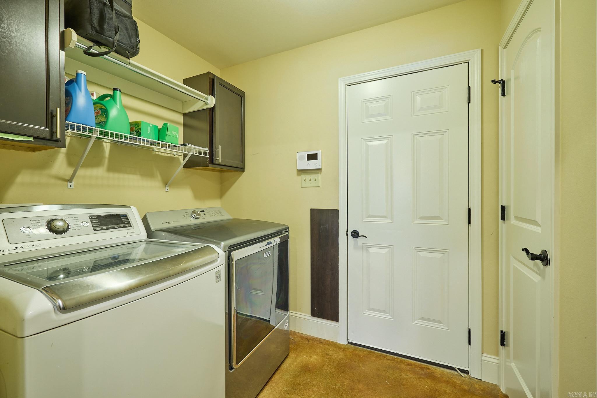 OAK GLENN - Residential