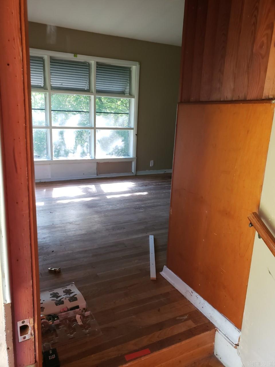 ANNEX TO FARMERES 3RD - Residential