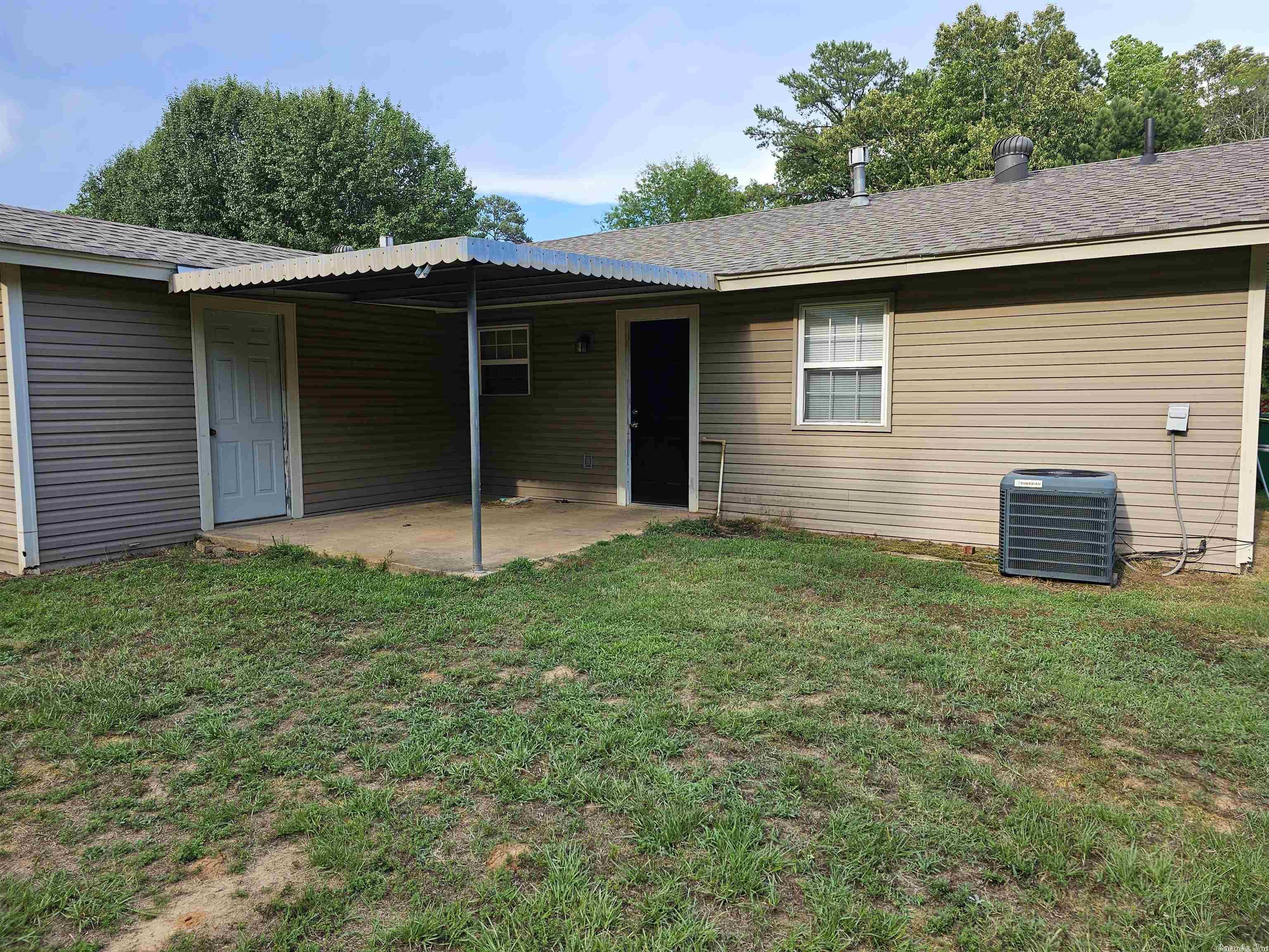 1s-12-20 - Residential Lease