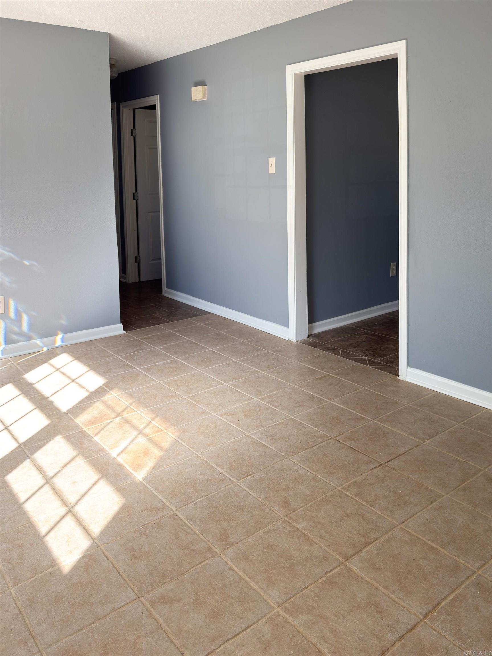 SHANNON HILLS s - Residential