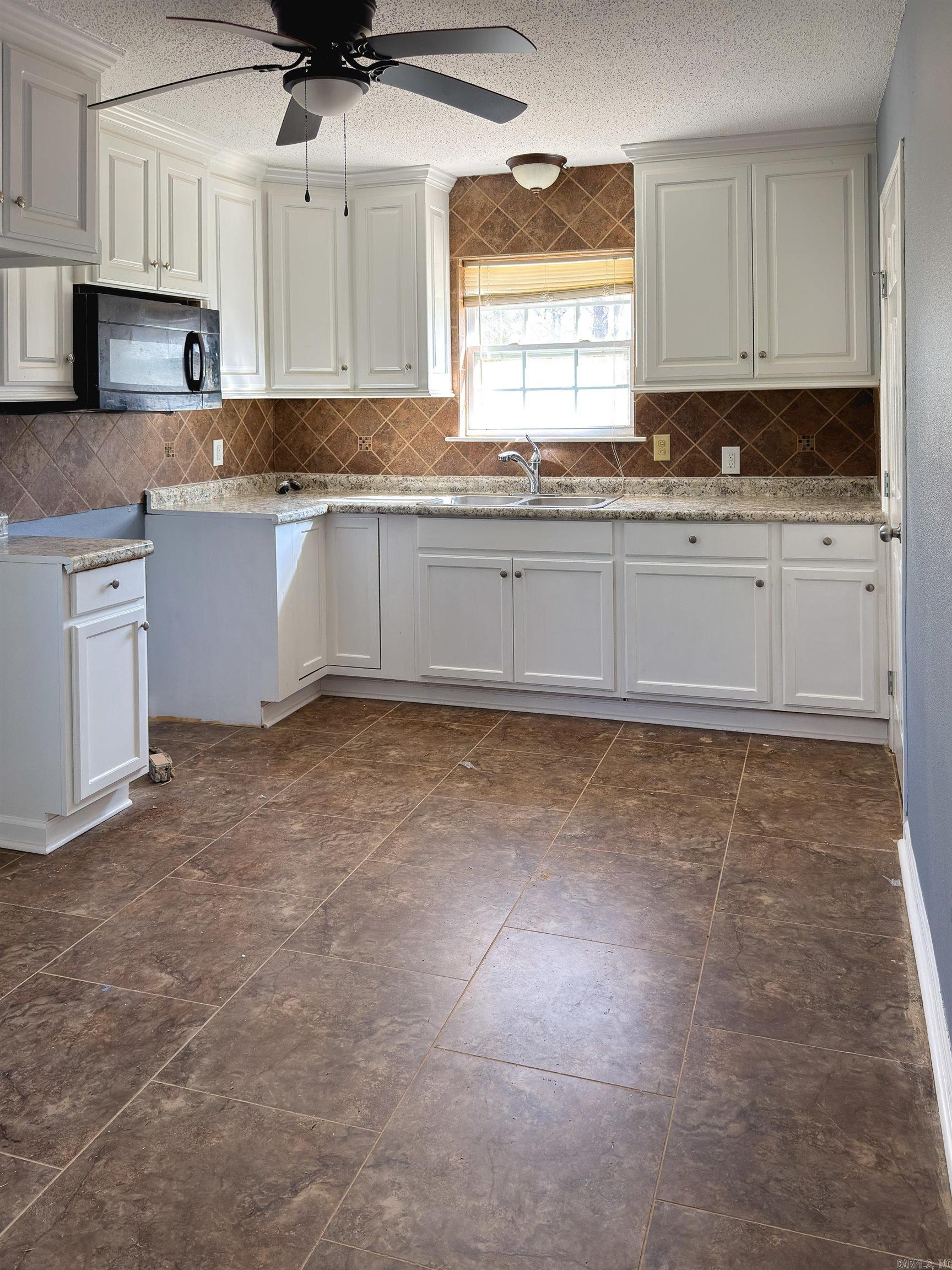 SHANNON HILLS s - Residential