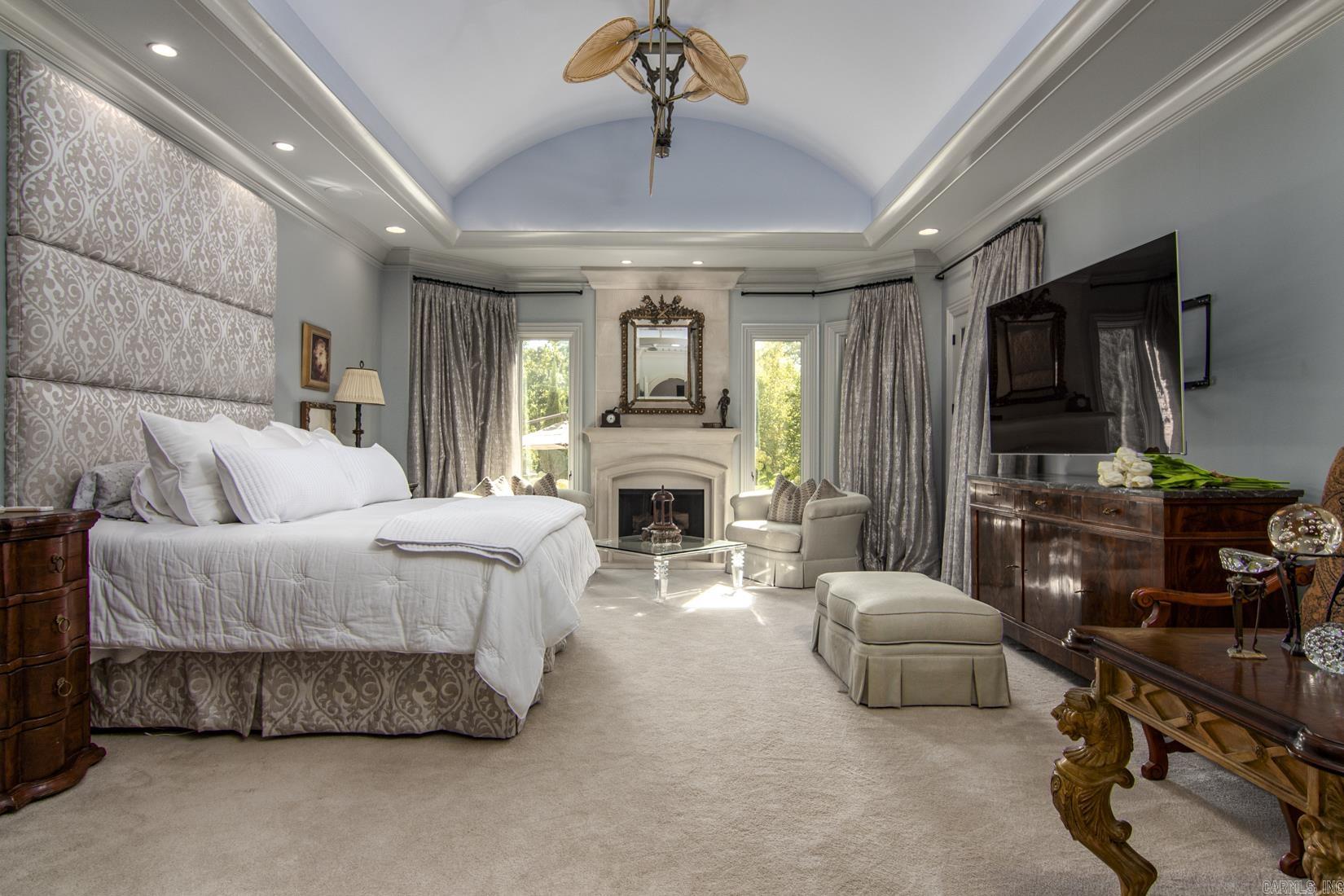 VALLEY FALLS ESTATES - Residential