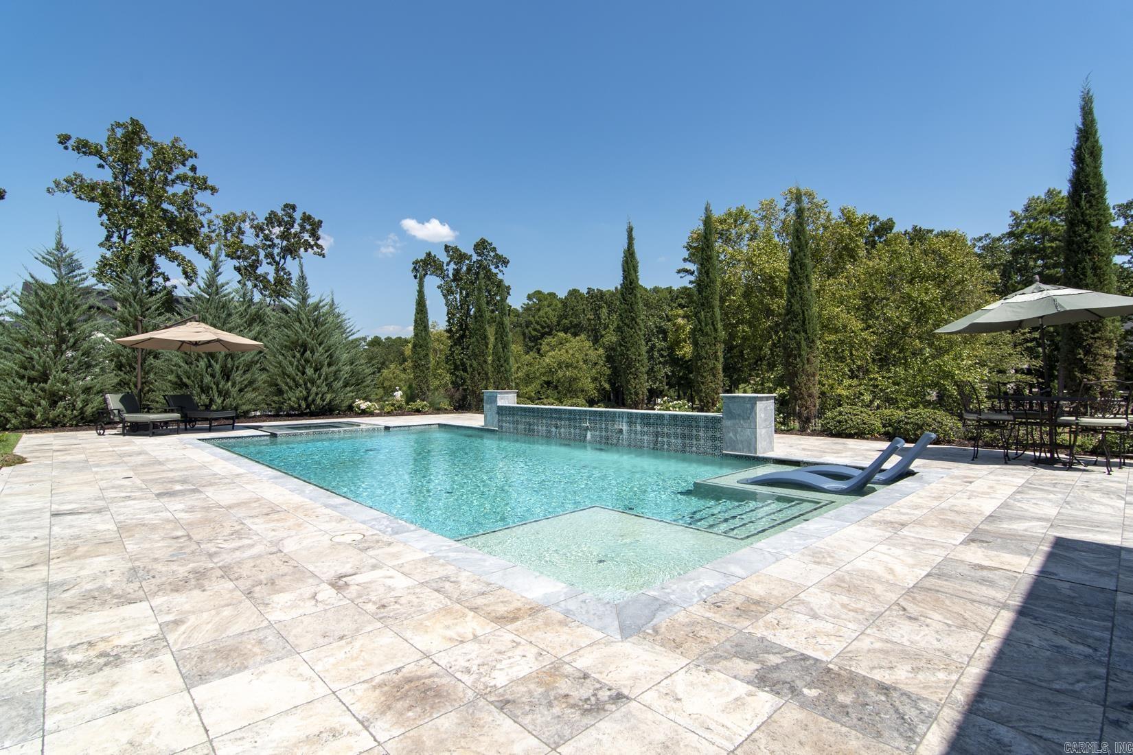 VALLEY FALLS ESTATES - Residential