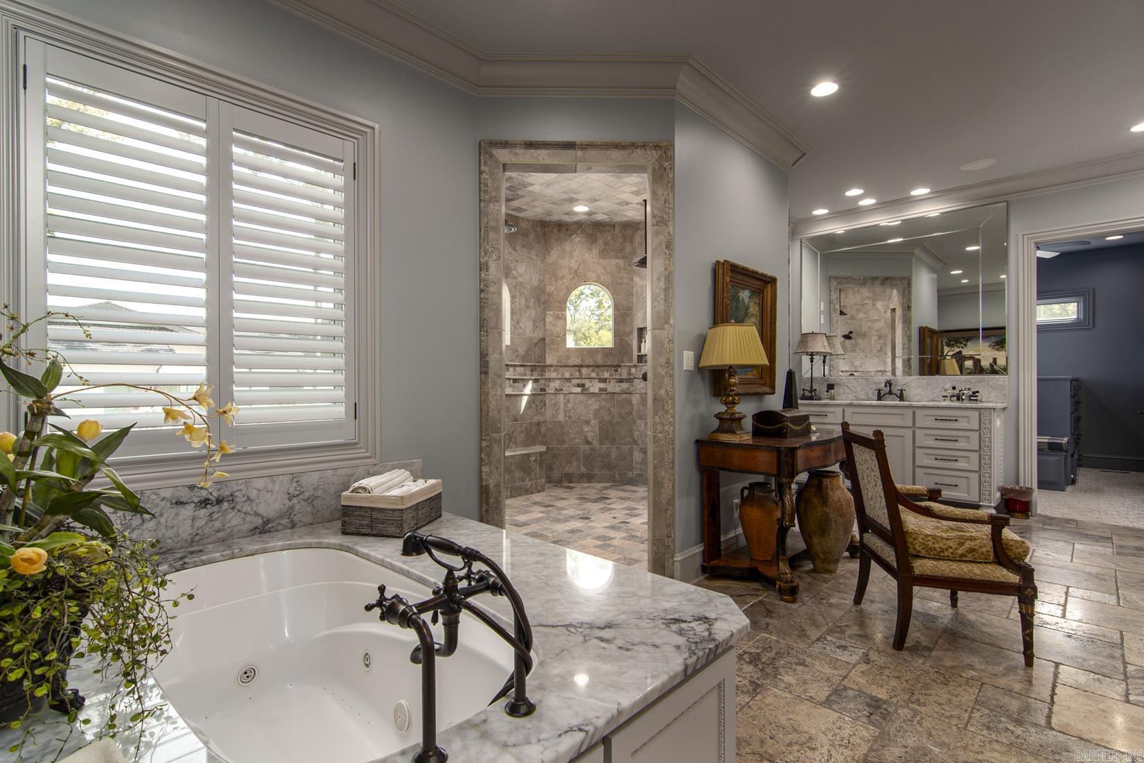 VALLEY FALLS ESTATES - Residential
