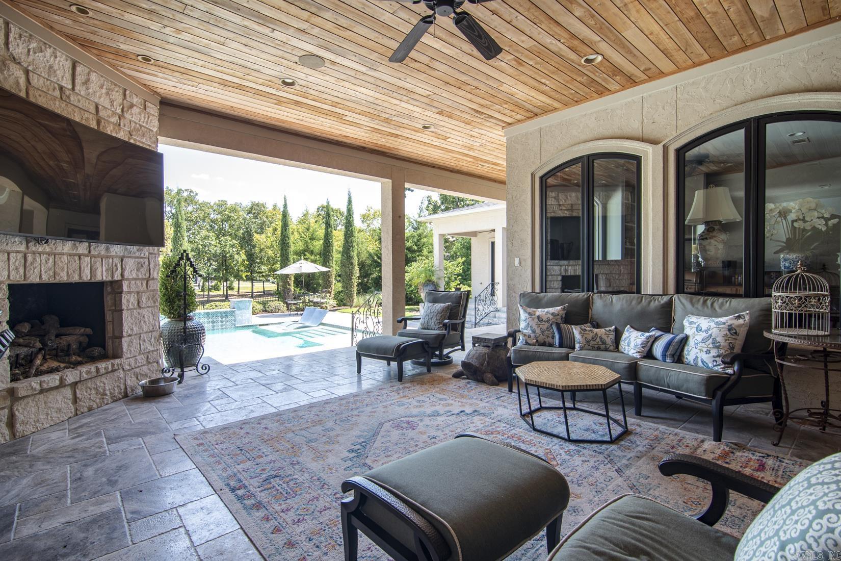 VALLEY FALLS ESTATES - Residential