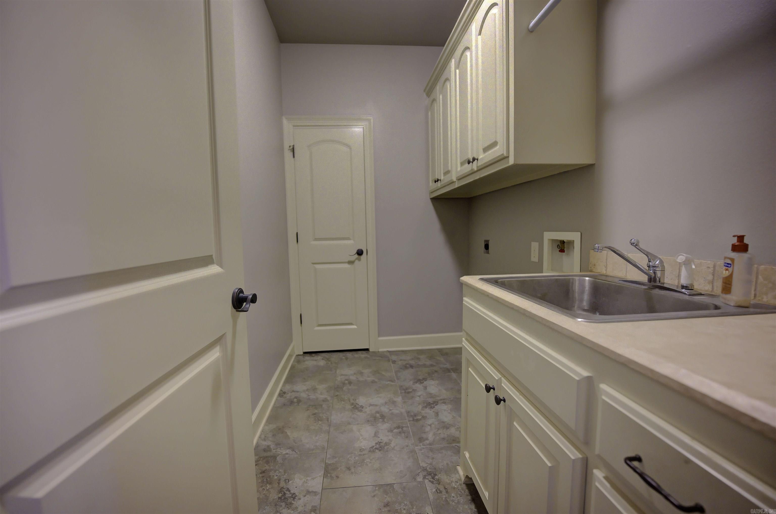 MAGNOLIA VILLAGE - Residential