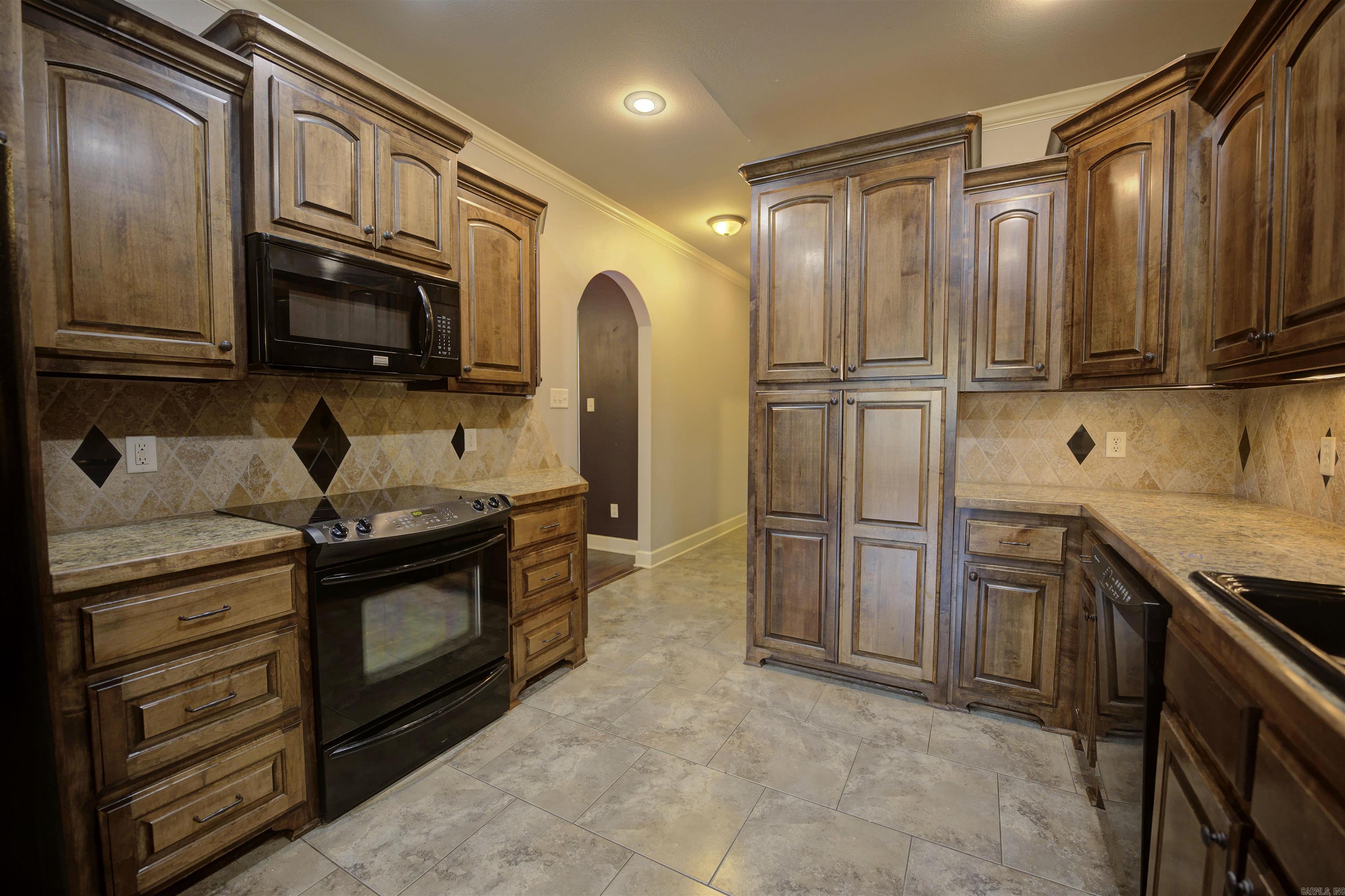 MAGNOLIA VILLAGE - Residential