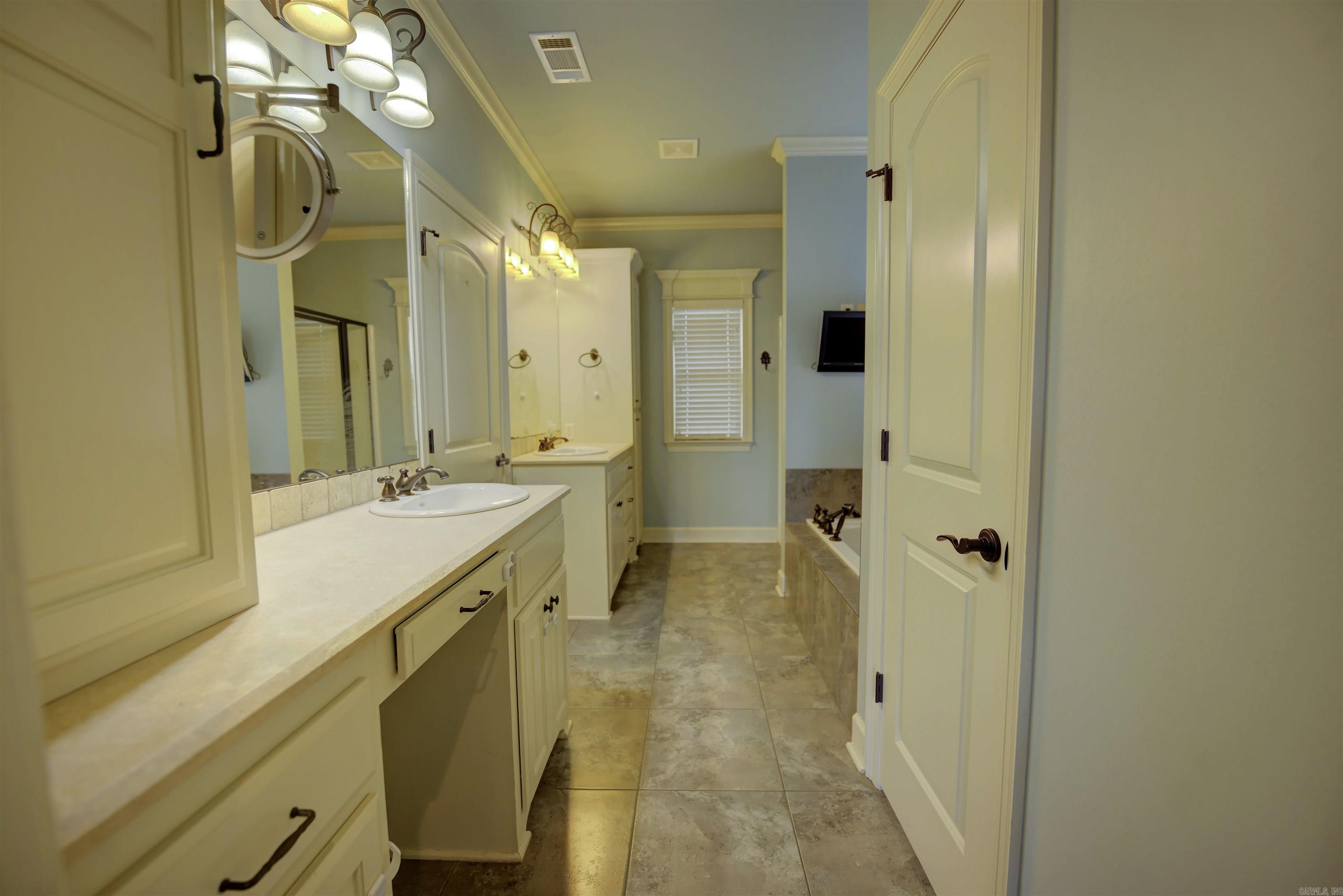 MAGNOLIA VILLAGE - Residential