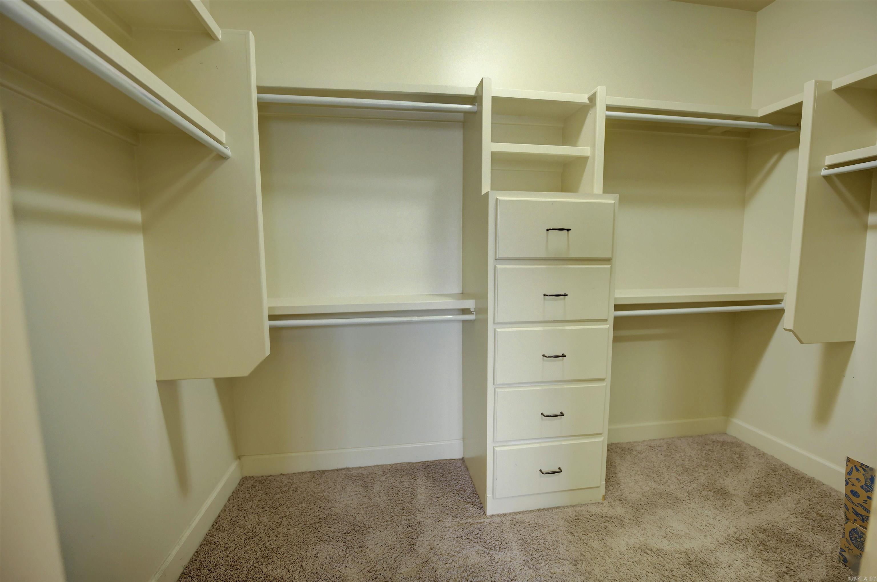 MAGNOLIA VILLAGE - Residential