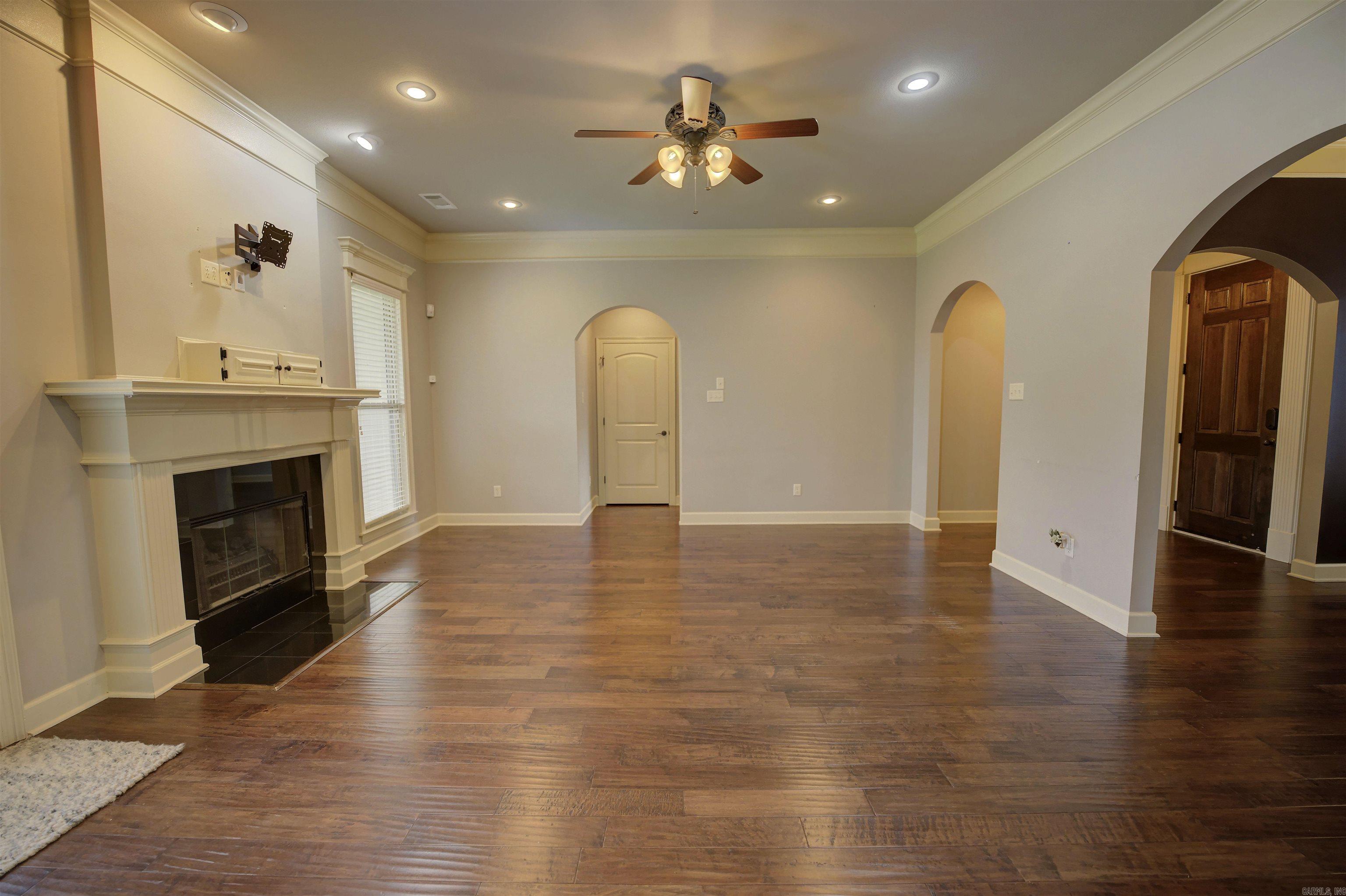 MAGNOLIA VILLAGE - Residential