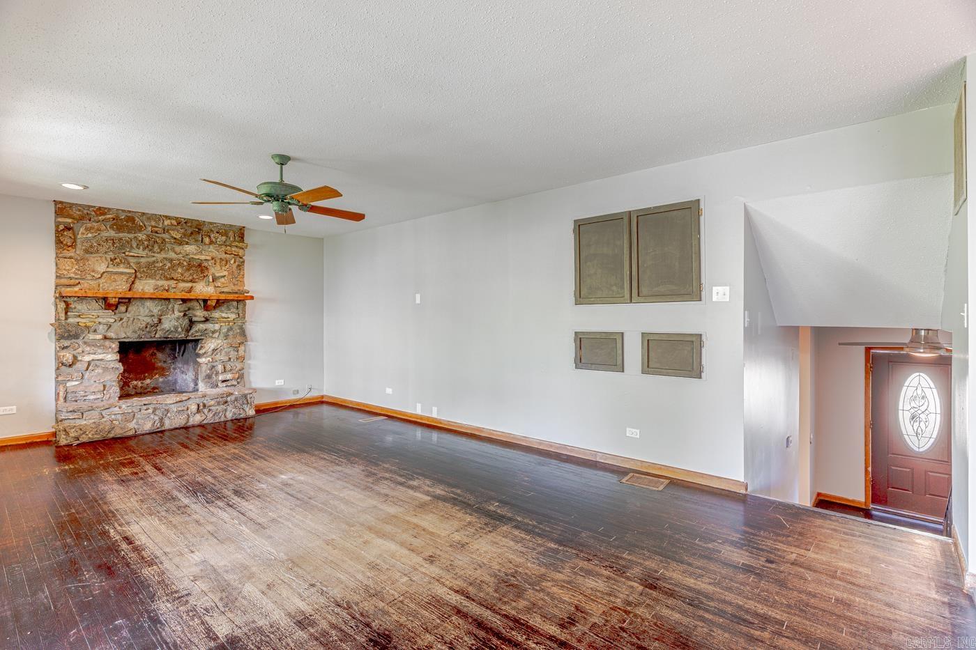 VEGAS FIRST - Residential