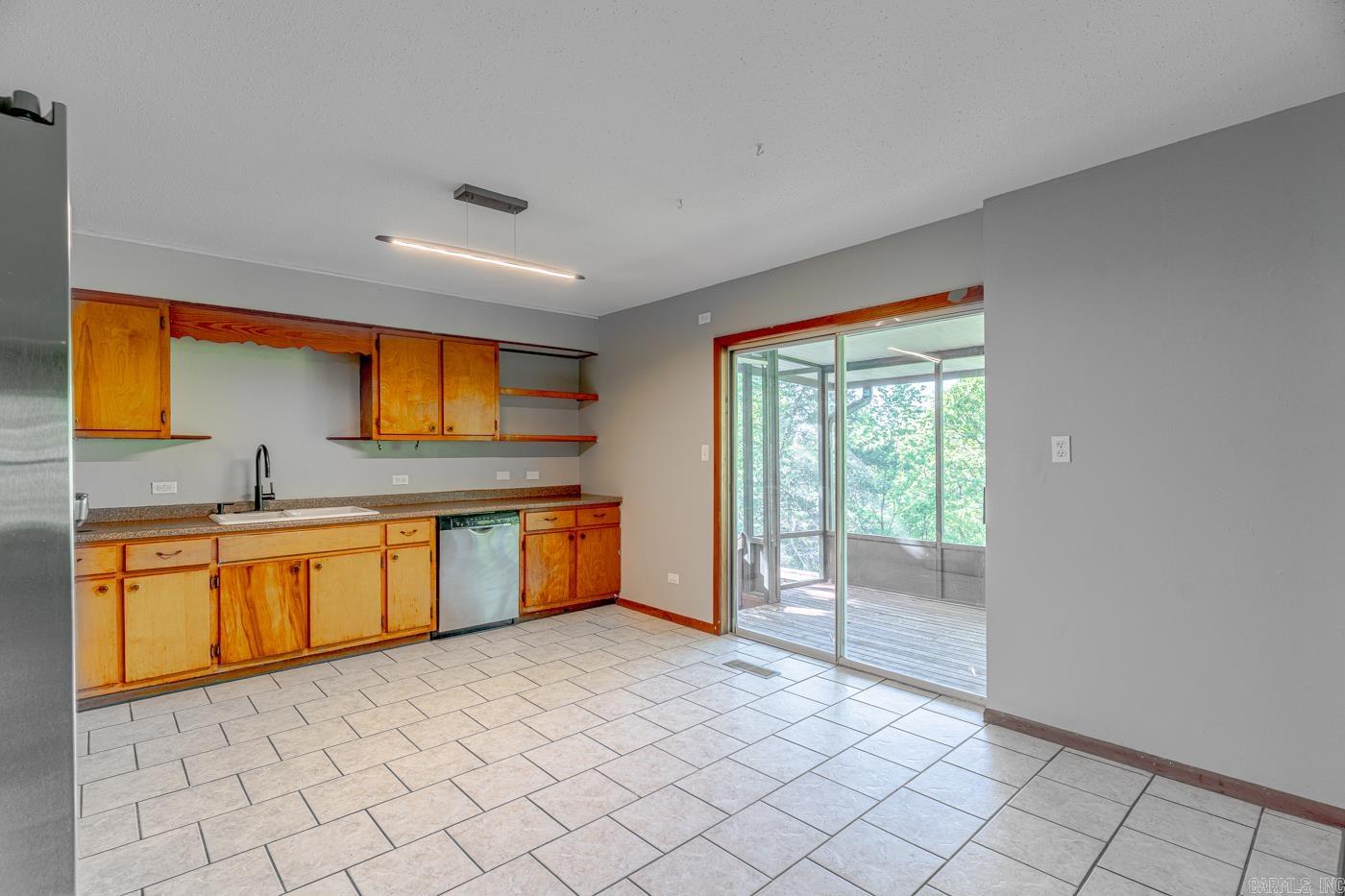 VEGAS FIRST - Residential