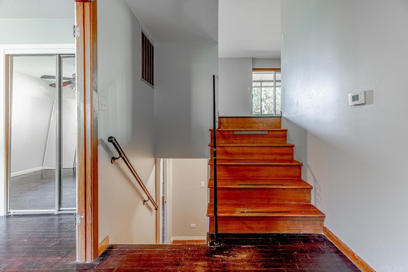 VEGAS FIRST - Residential