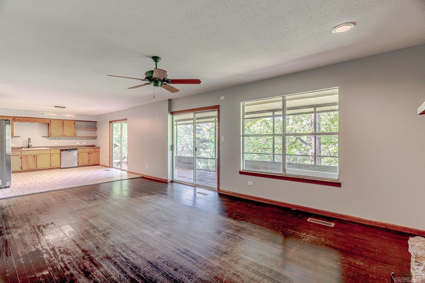 VEGAS FIRST - Residential