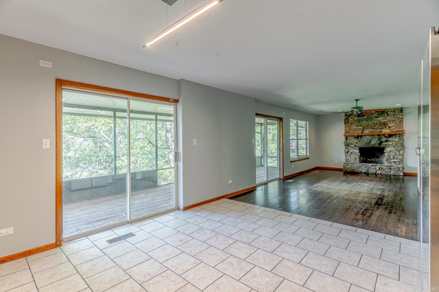 VEGAS FIRST - Residential