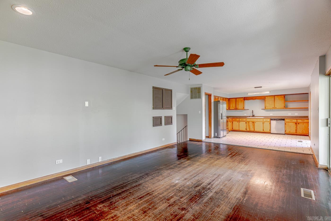 VEGAS FIRST - Residential