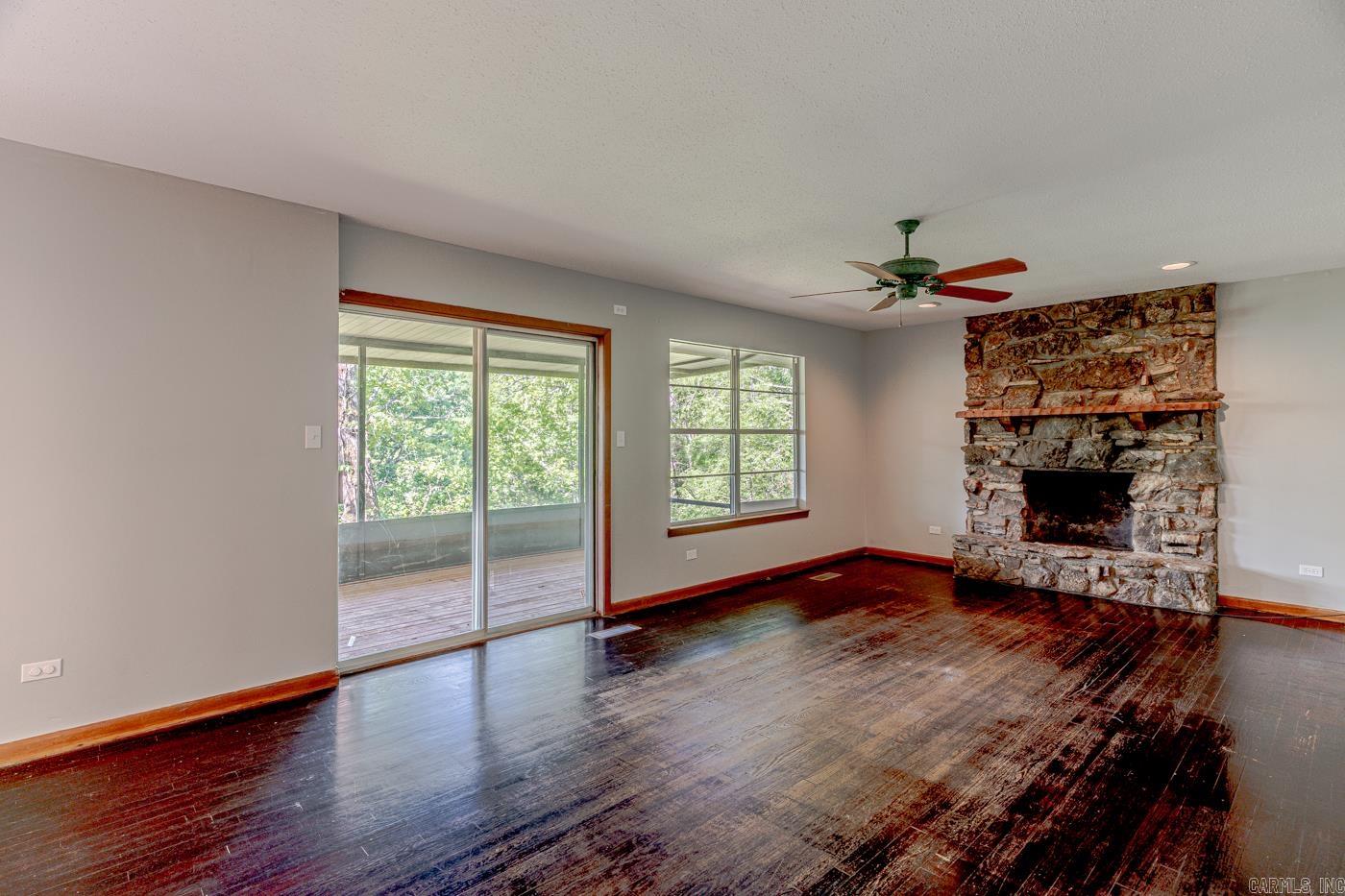 VEGAS FIRST - Residential