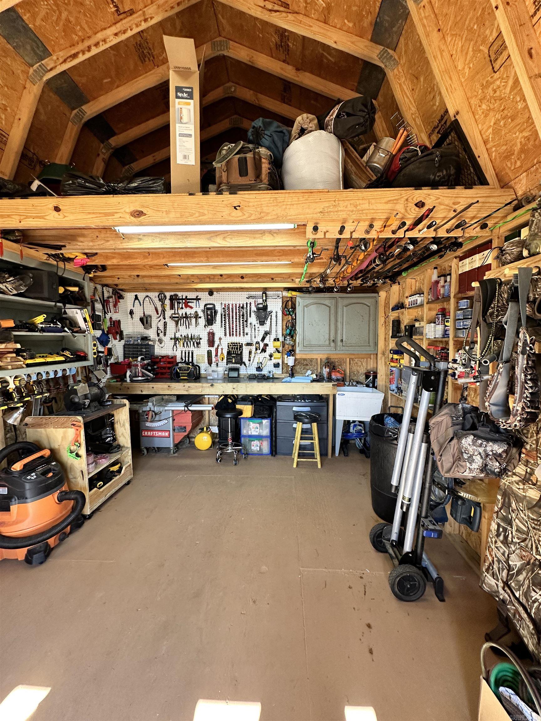 CANE CREEK MINI-FARMS - Residential