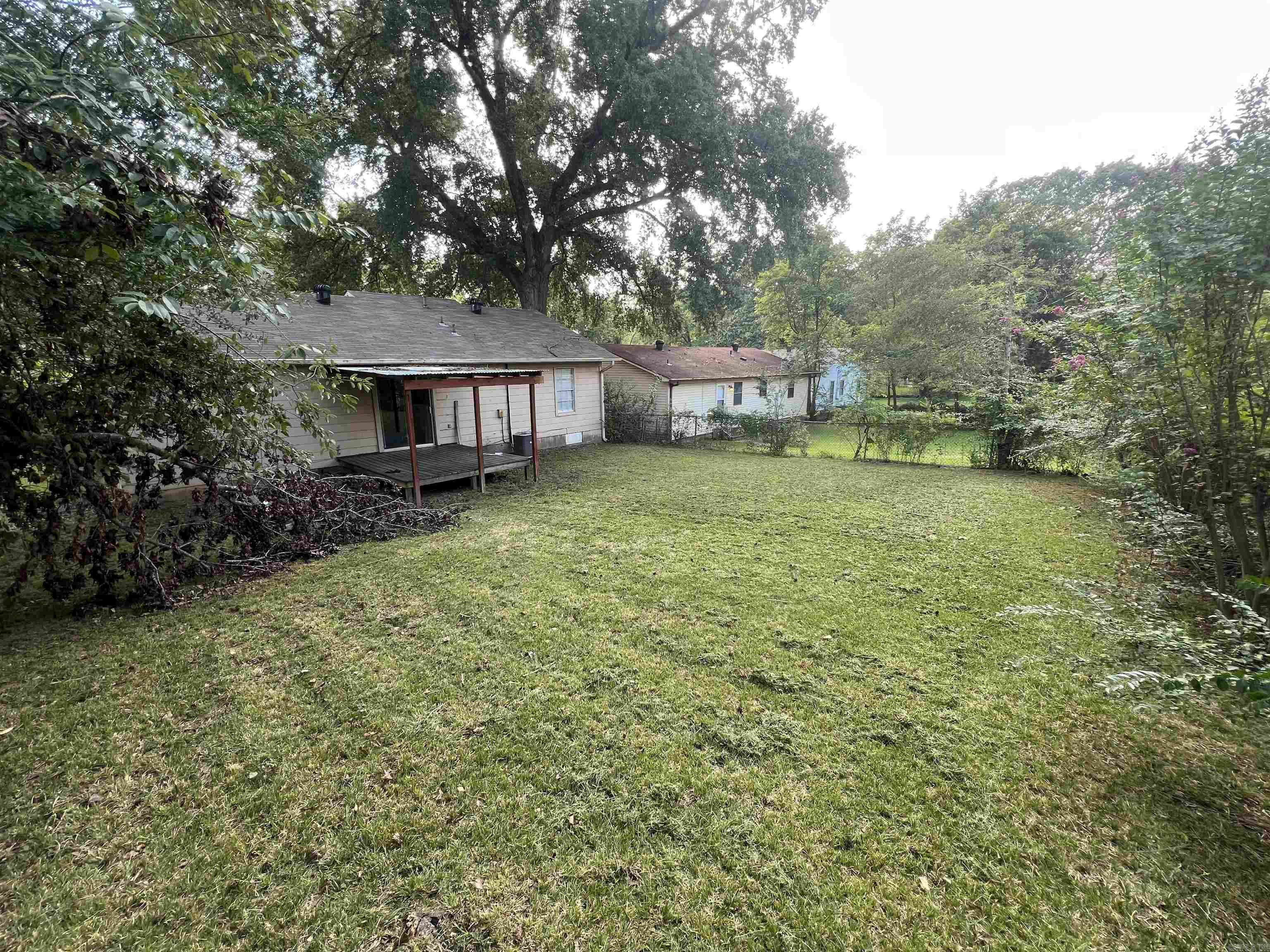 SOUTH BRIARFIELD - Residential