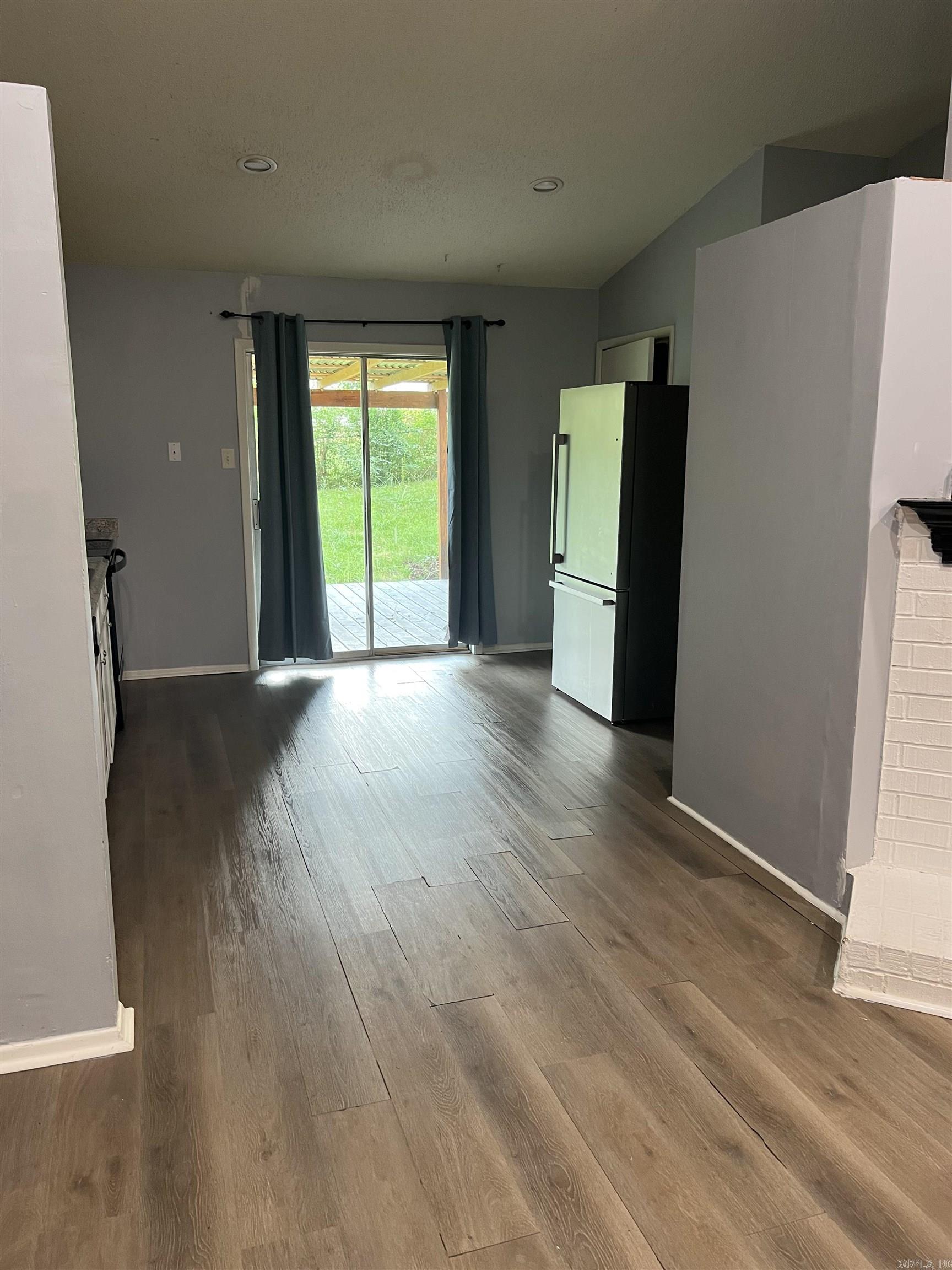SOUTH BRIARFIELD - Residential