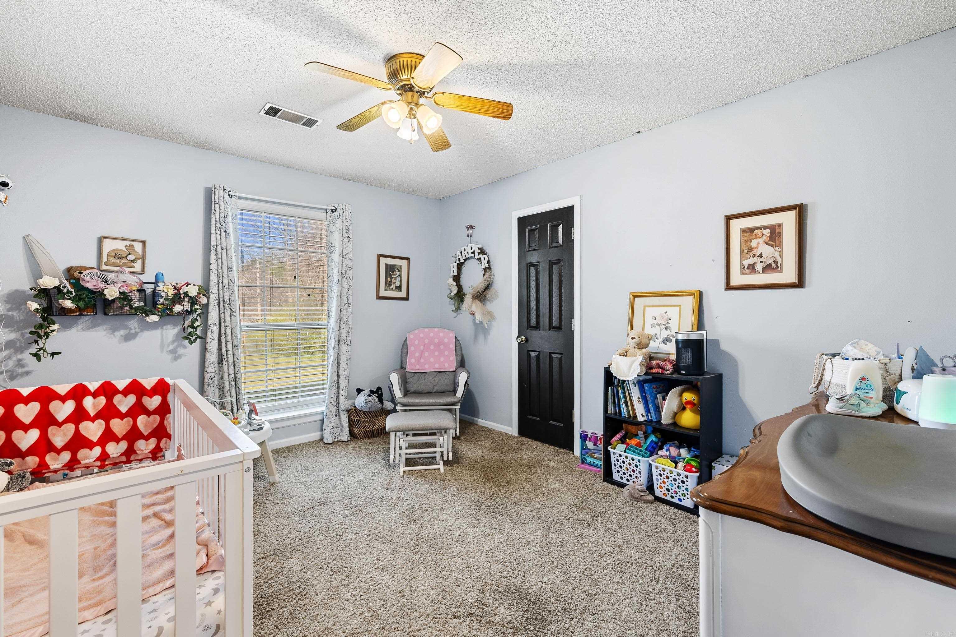 EAST END - Residential