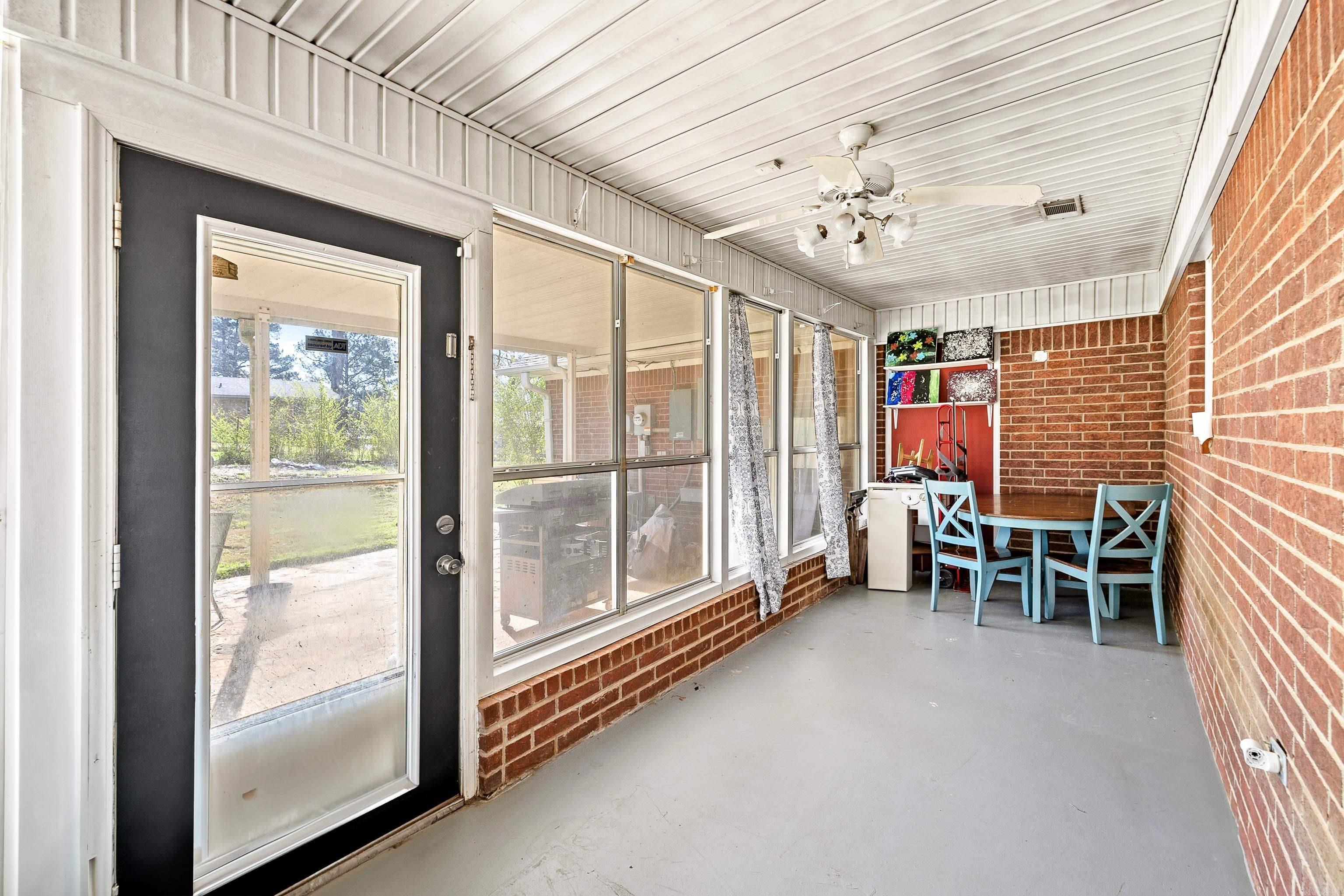 EAST END - Residential