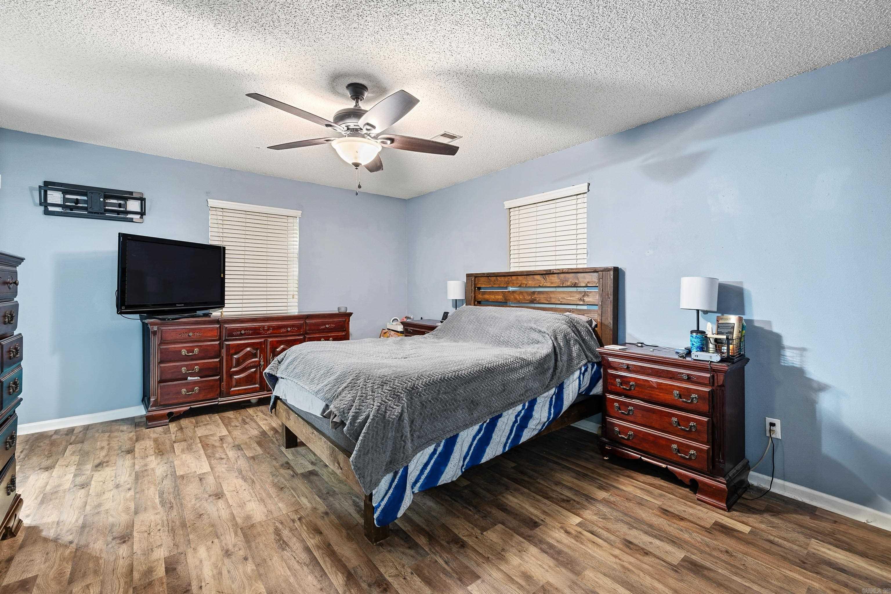 EAST END - Residential