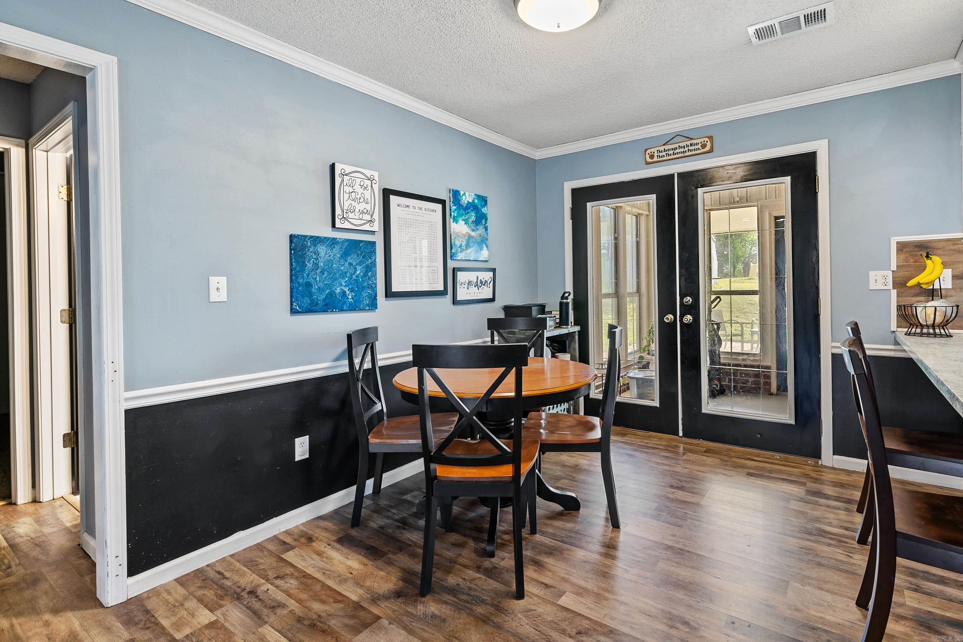 EAST END - Residential