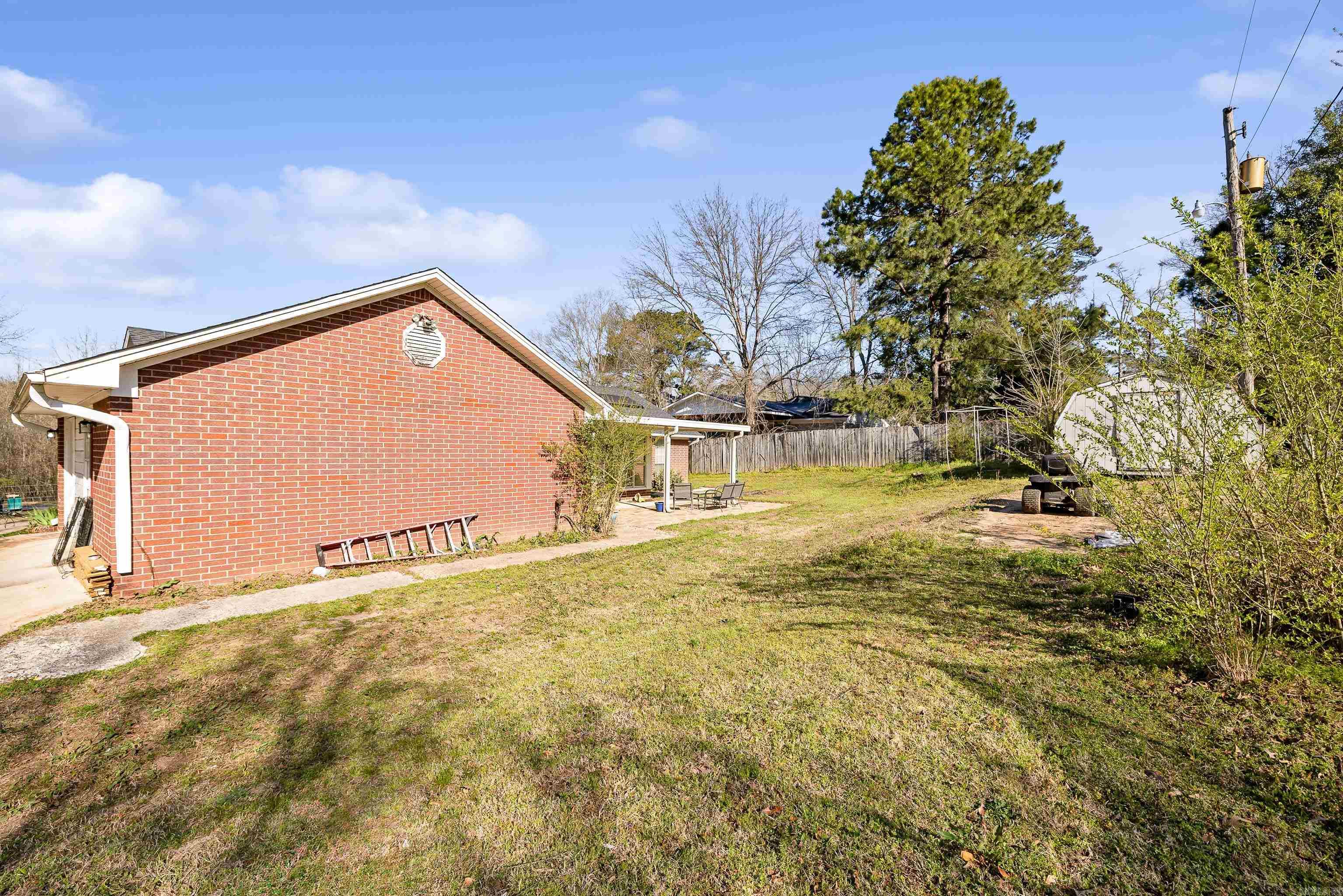 EAST END - Residential