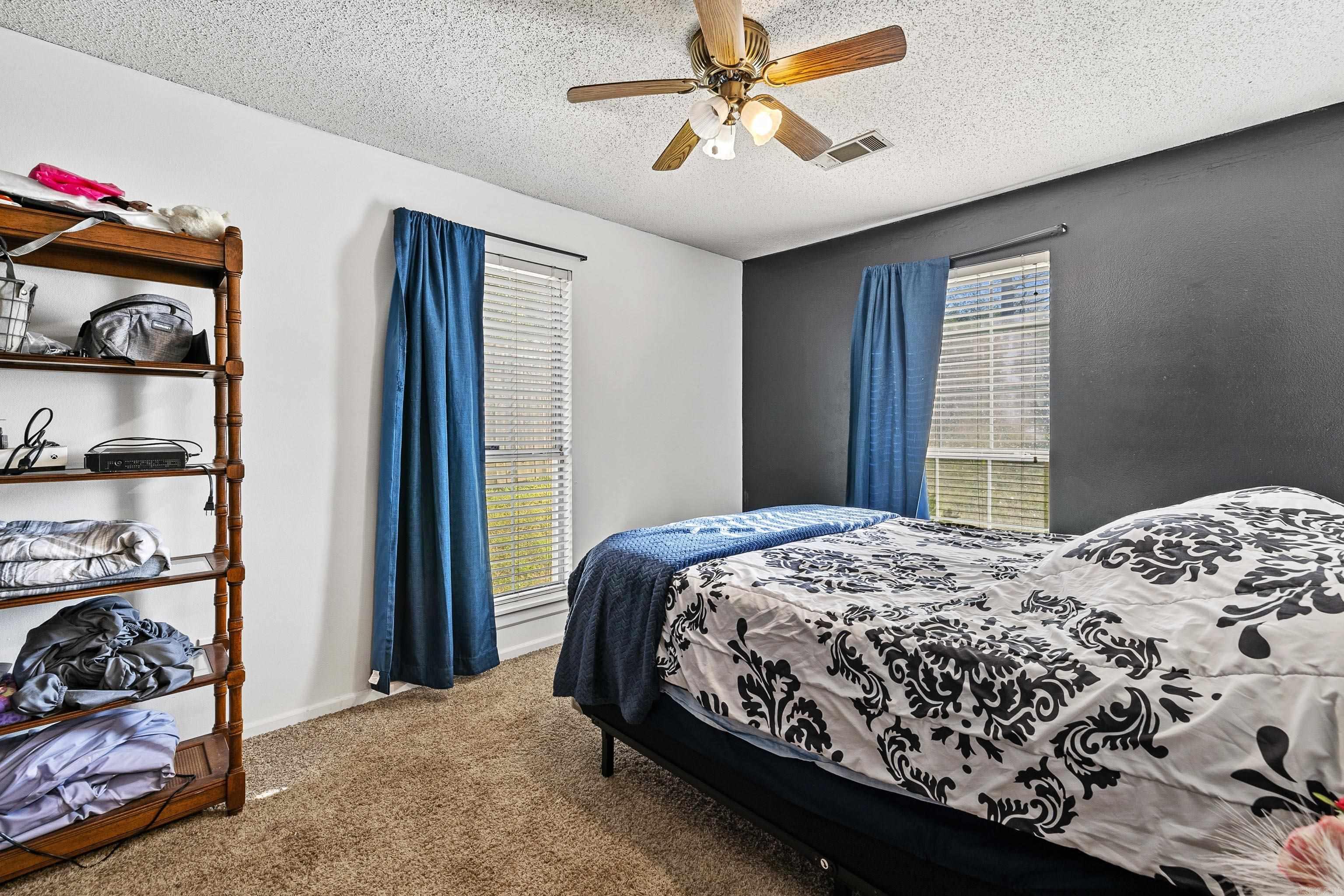 EAST END - Residential