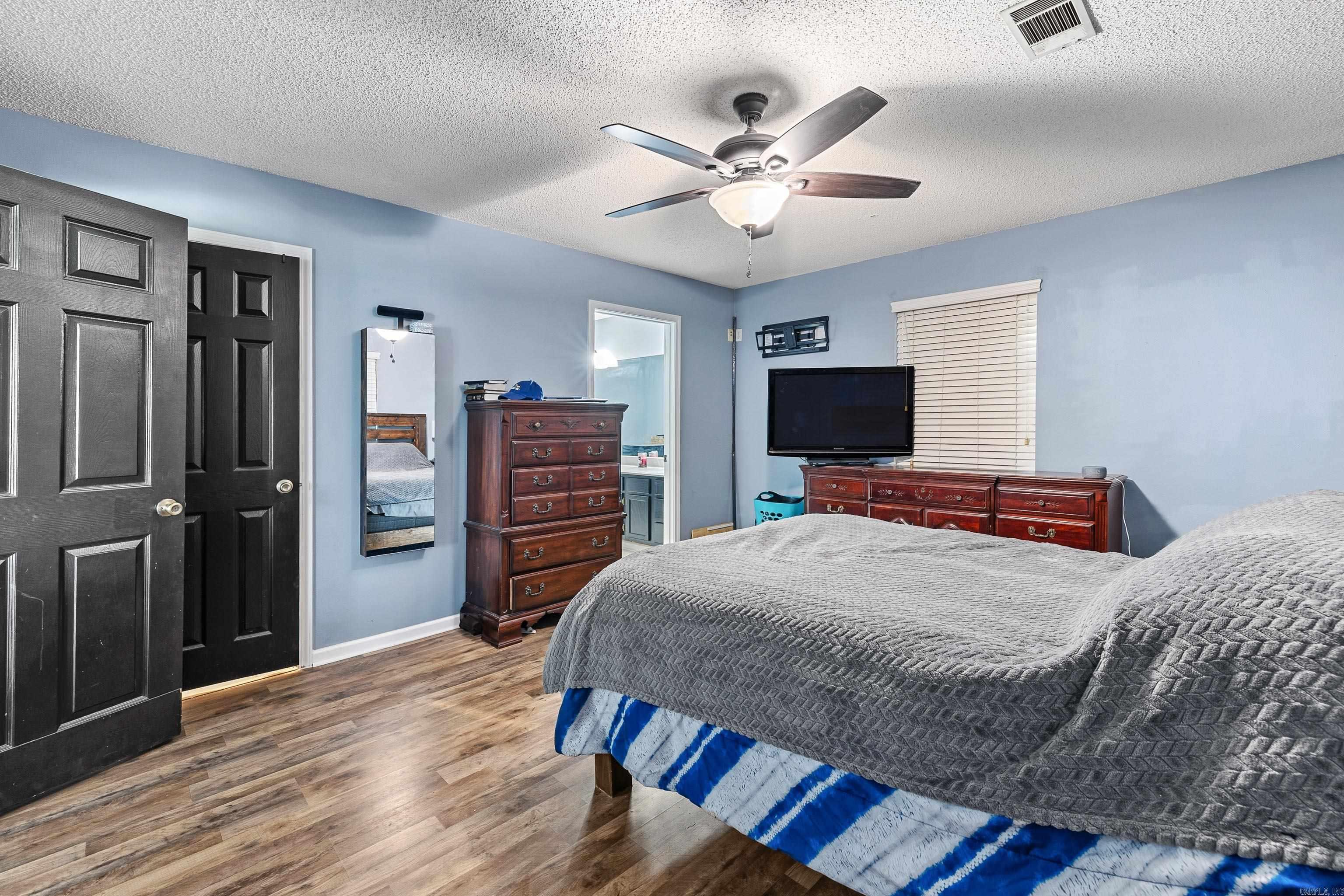 EAST END - Residential