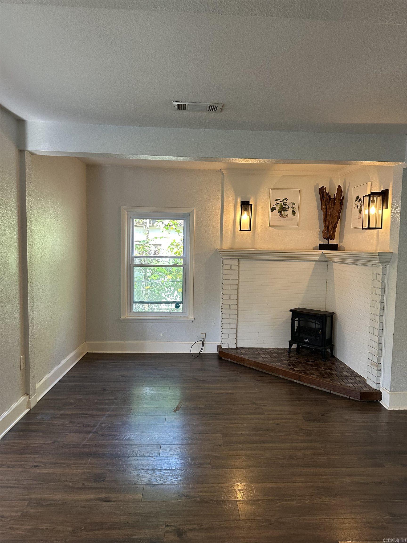 DAVIESS & GARVIN'S ANNEX, HEND - Residential