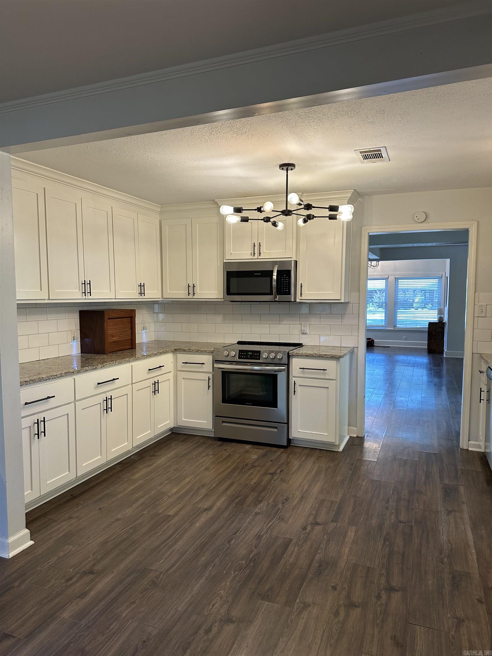 DAVIESS & GARVIN'S ANNEX, HEND - Residential