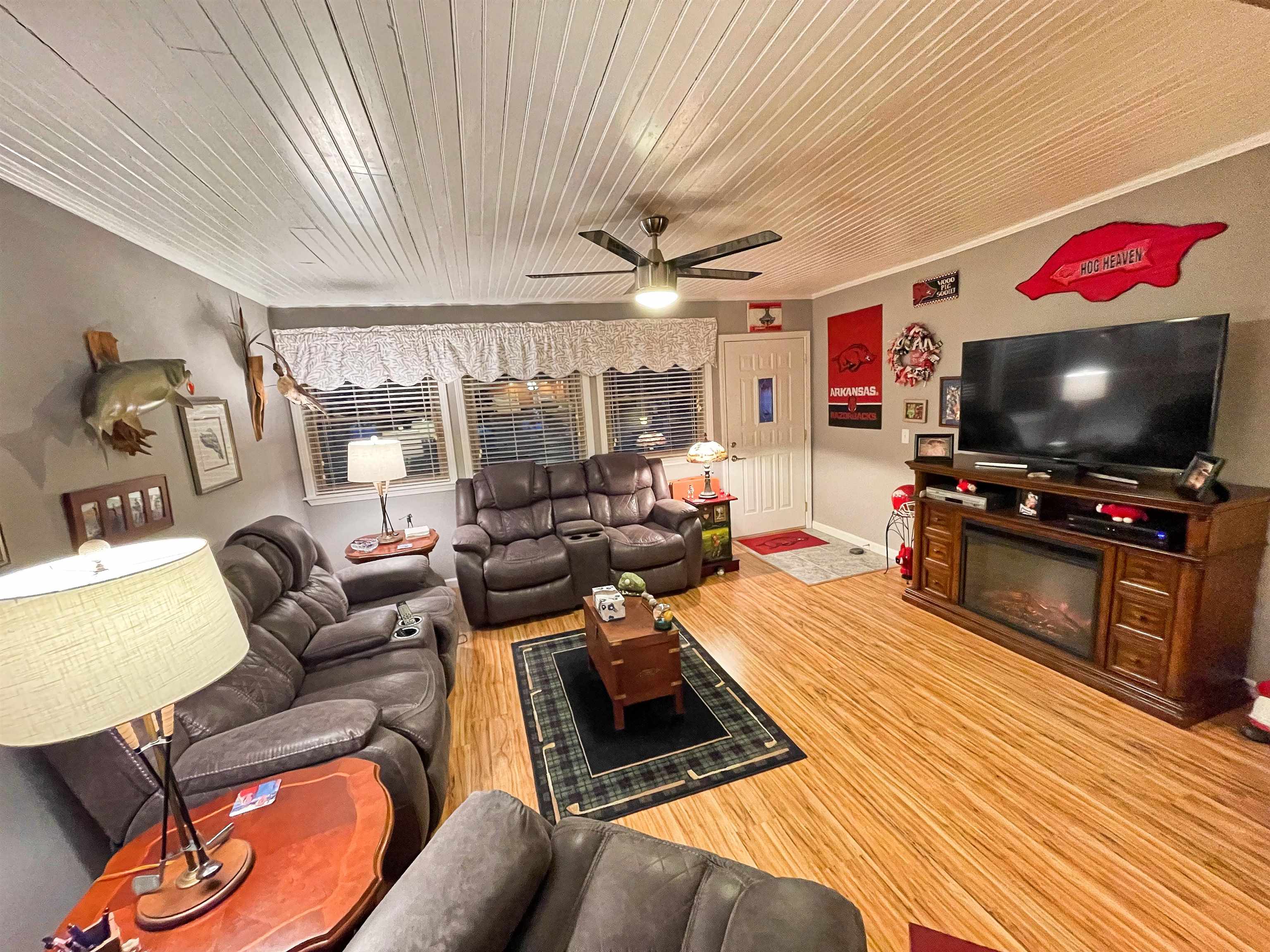 LAKEWOOD HILLS CONDO - Residential