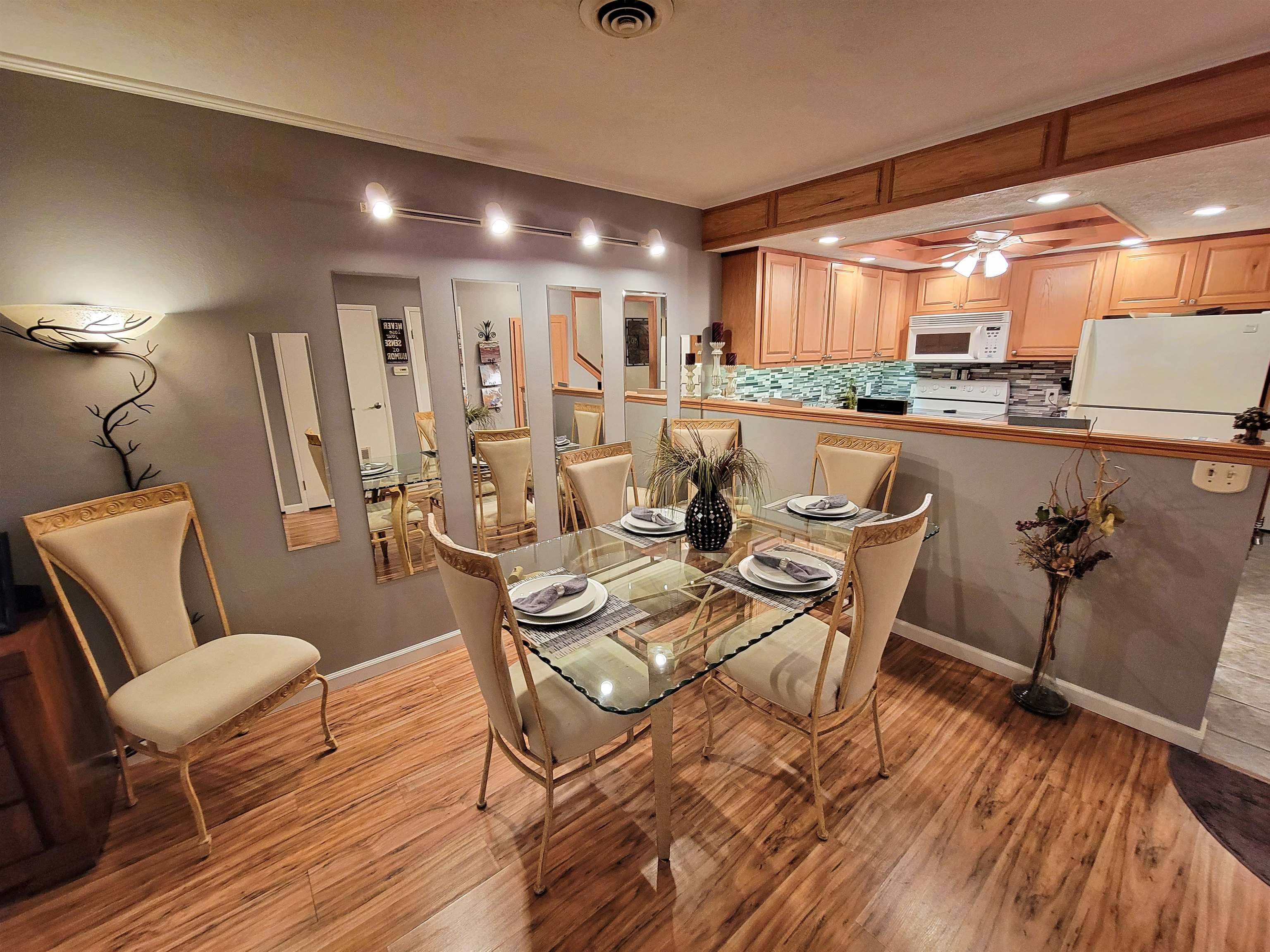 LAKEWOOD HILLS CONDO - Residential