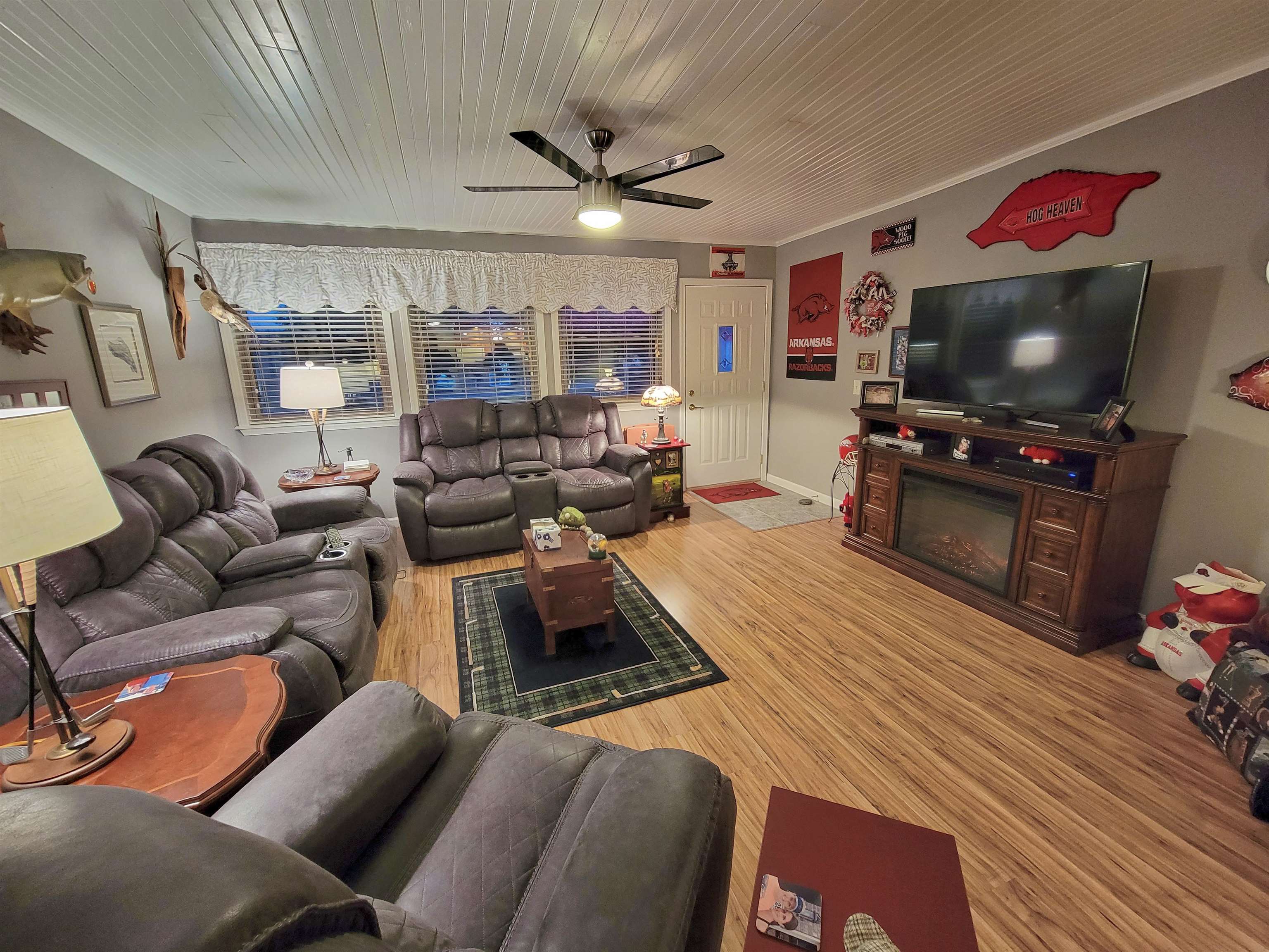 LAKEWOOD HILLS CONDO - Residential