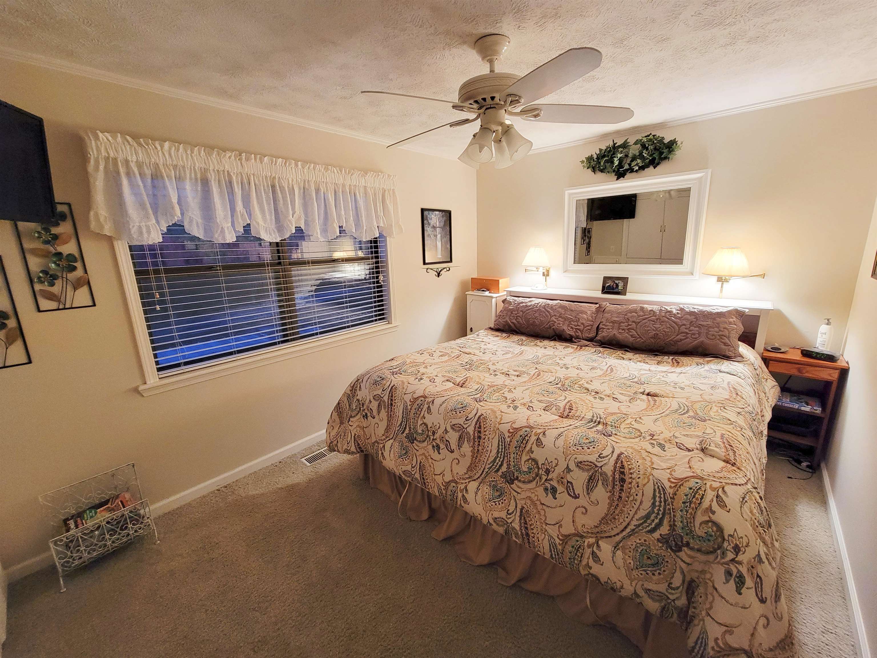 LAKEWOOD HILLS CONDO - Residential